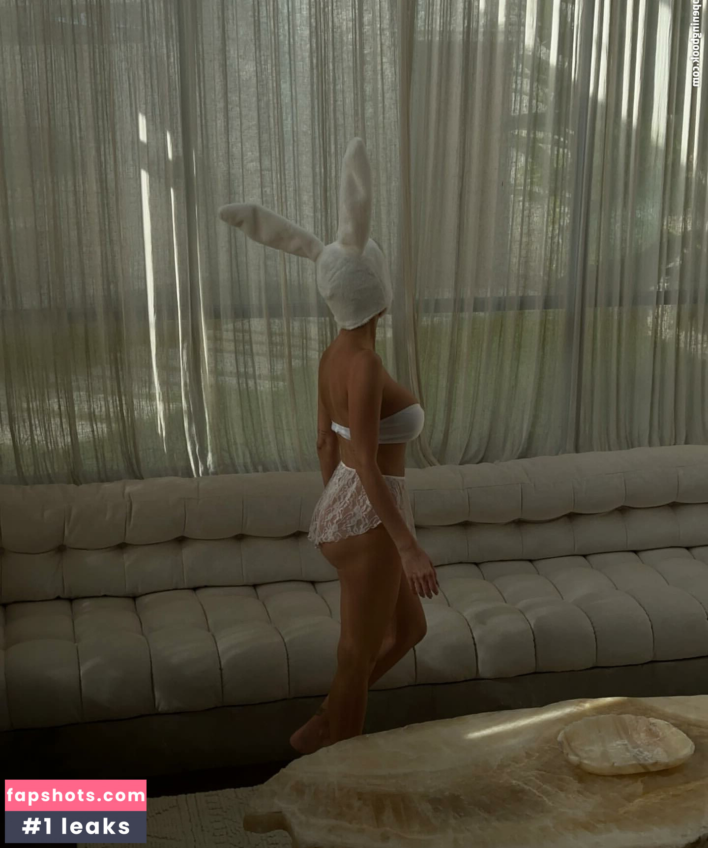 Sasha Polonskaya gallery photo #13