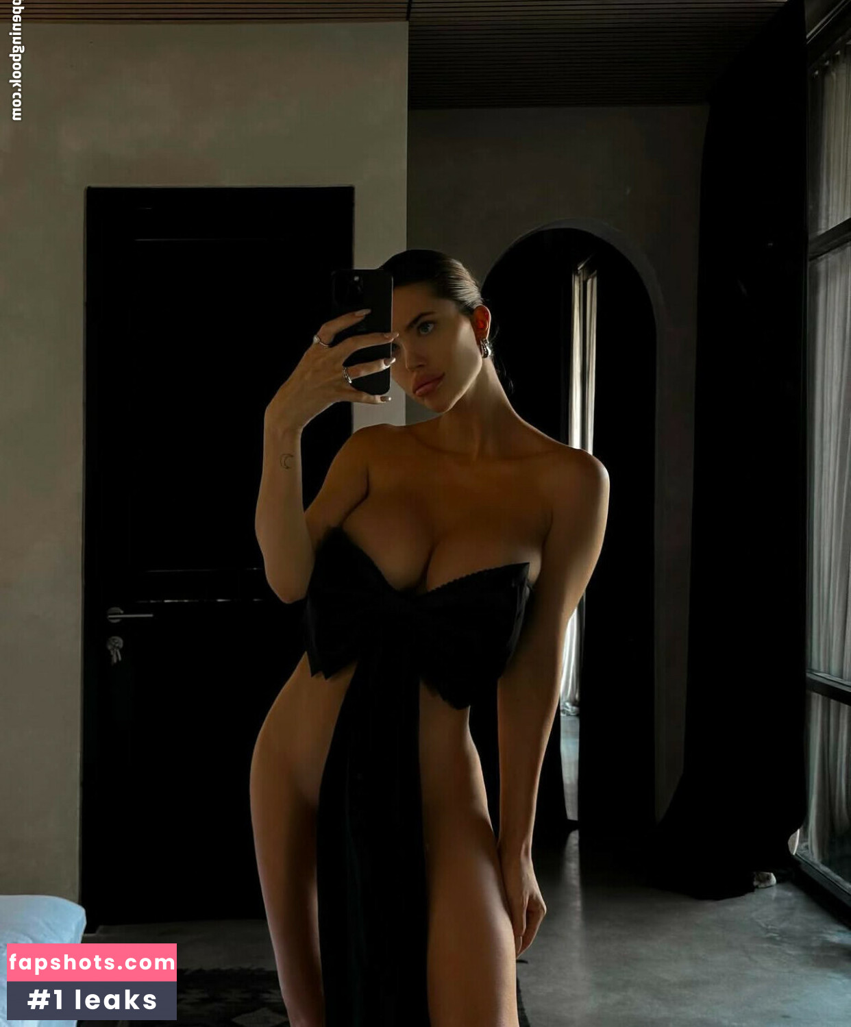 Sasha Polonskaya gallery photo #5