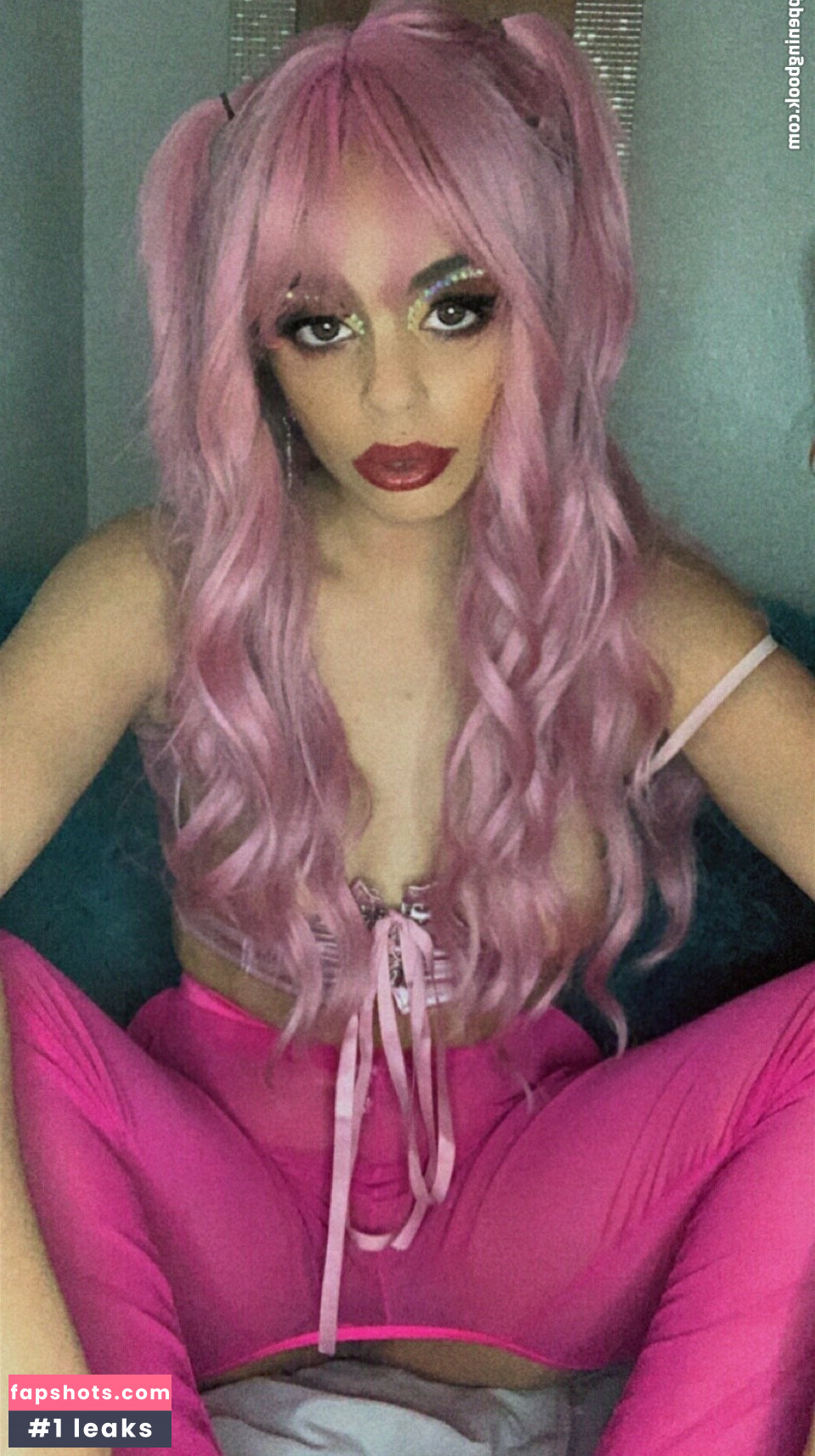 Sasha Sweetness gallery photo #2