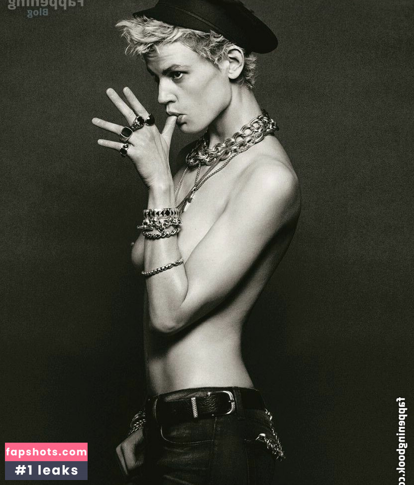 Saskia de Brauw gallery photo #17