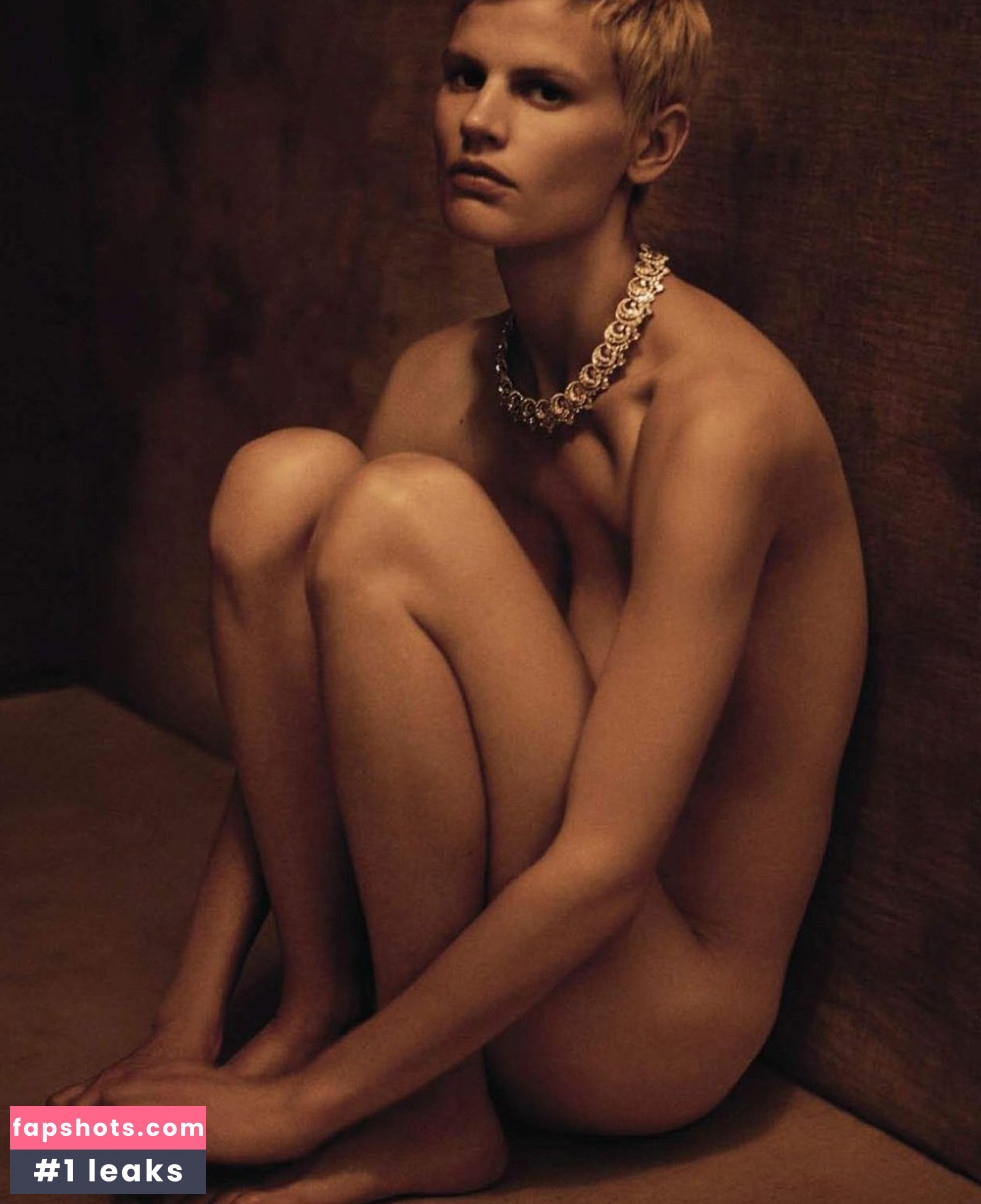 Saskia de Brauw gallery photo #35