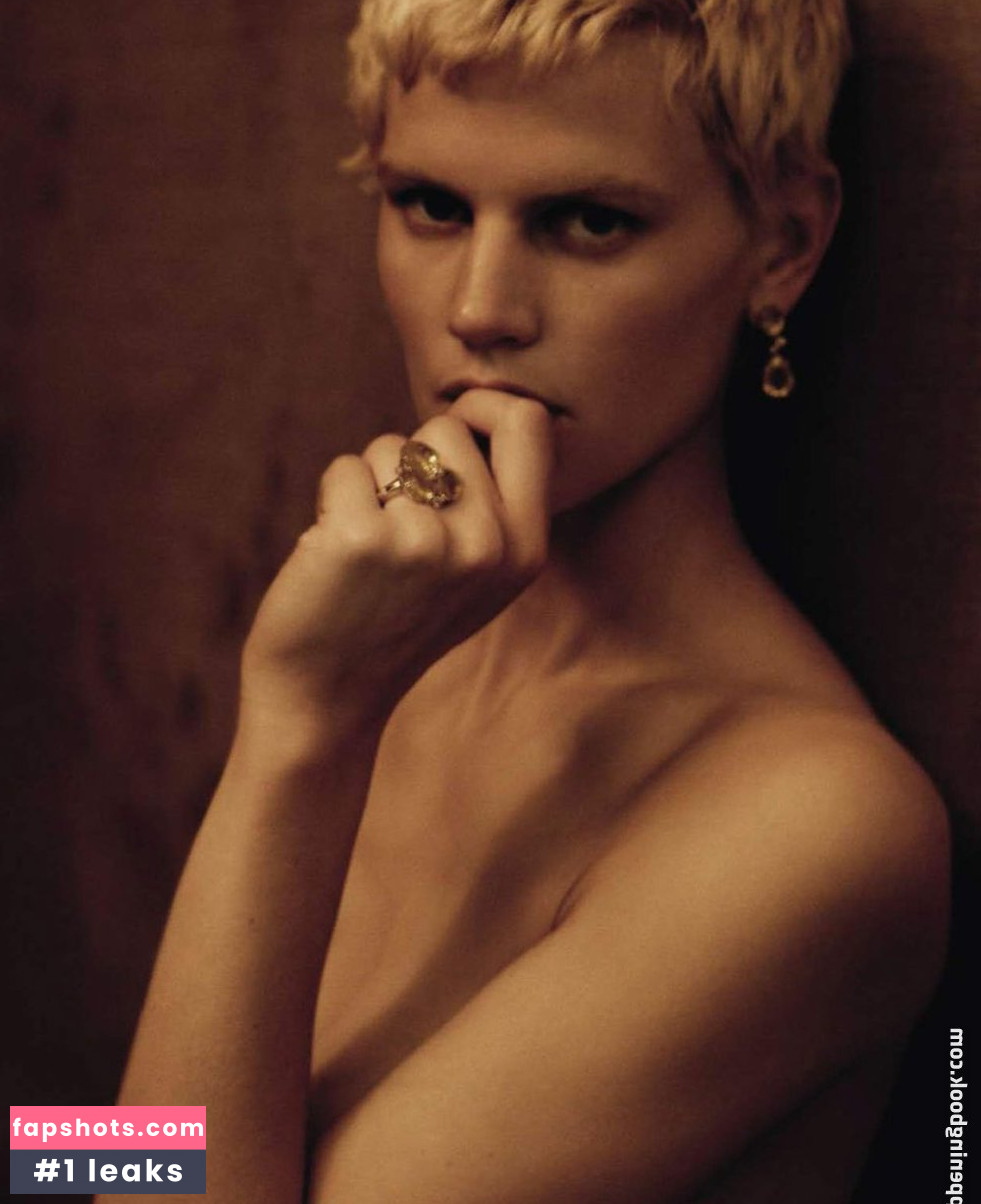 Saskia de Brauw gallery photo #37