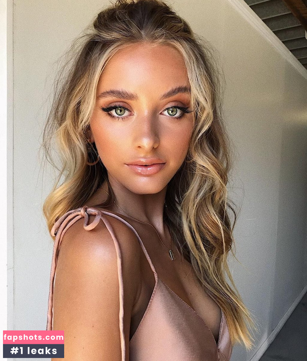 Saskia Jenkins gallery photo #60