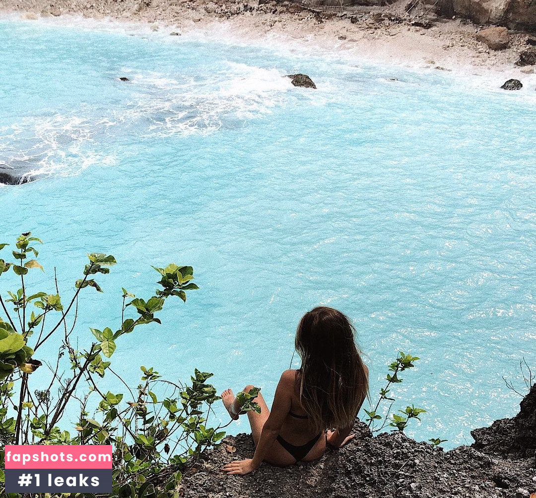 Saskia Jenkins gallery photo #72