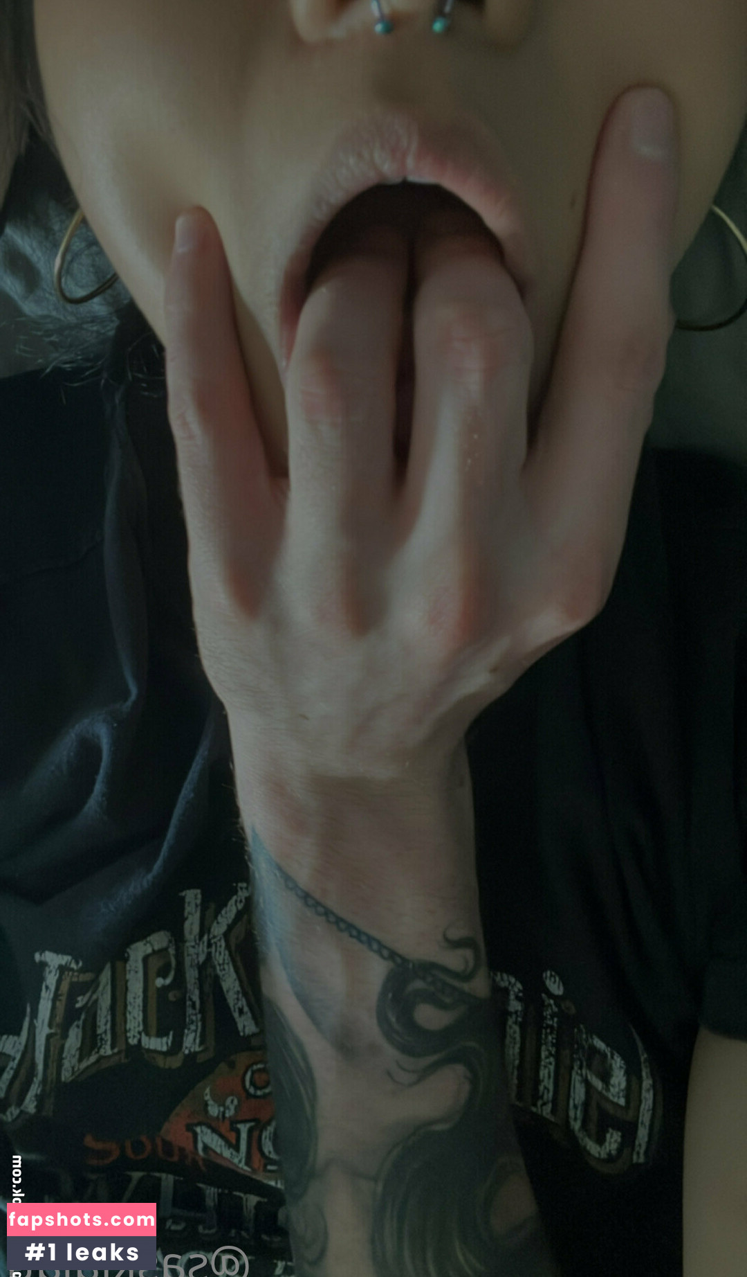 saskialau gallery photo #2