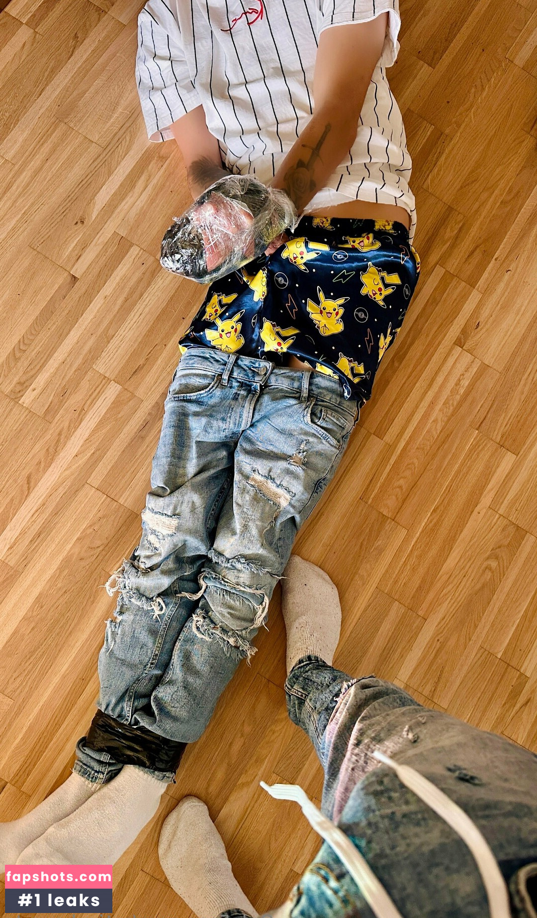 satin_boys_tc nude babe gallery