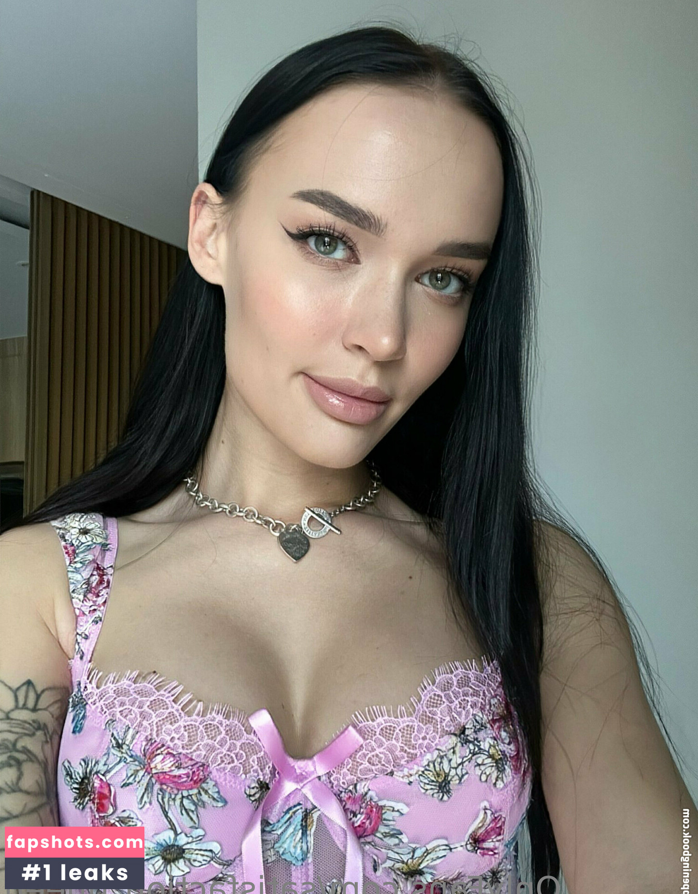 Satisfaction_queen gallery photo #19