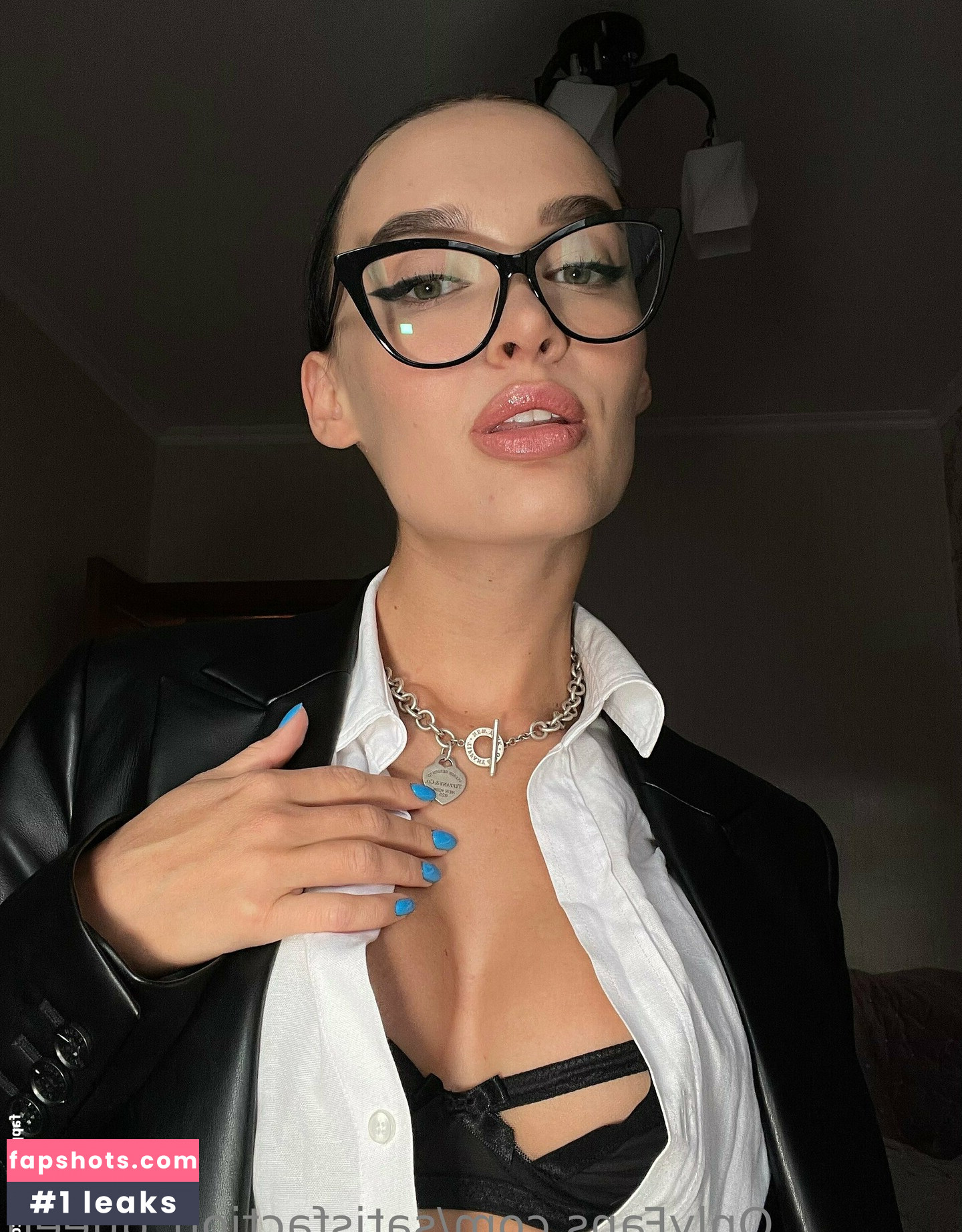 Satisfaction_queen gallery photo #22