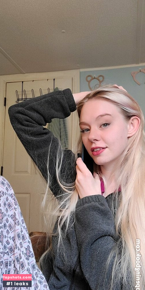 Sativa Skies gallery photo #27