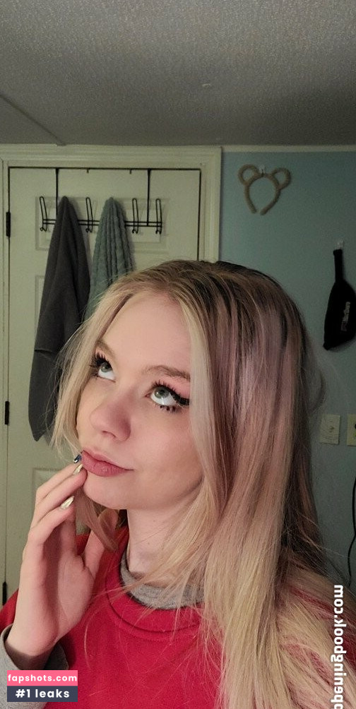 Sativa Skies gallery photo #37