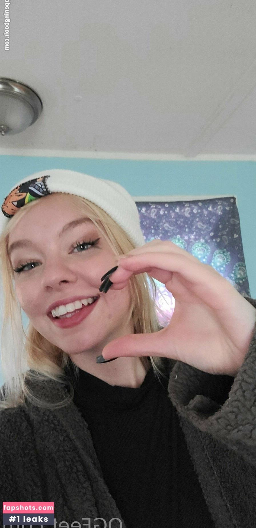 sativaskies Nude Leaks OnlyFans Photos #23 - LeakJerk