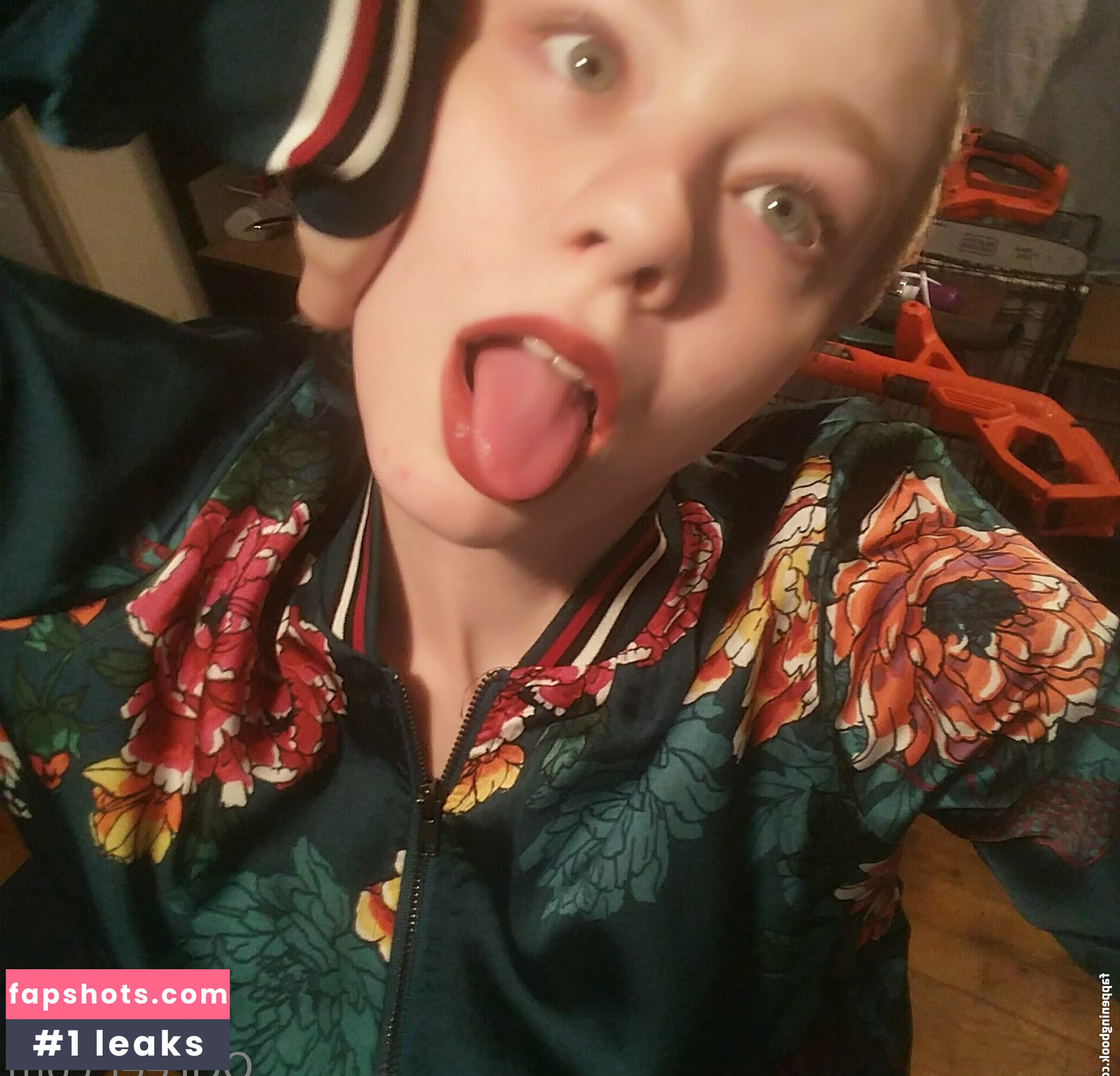 sativaskies Nude Leaks OnlyFans Photos #9 - LeakJerk