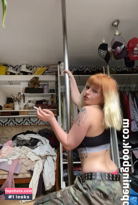 Saucychilisauce gallery photo #19