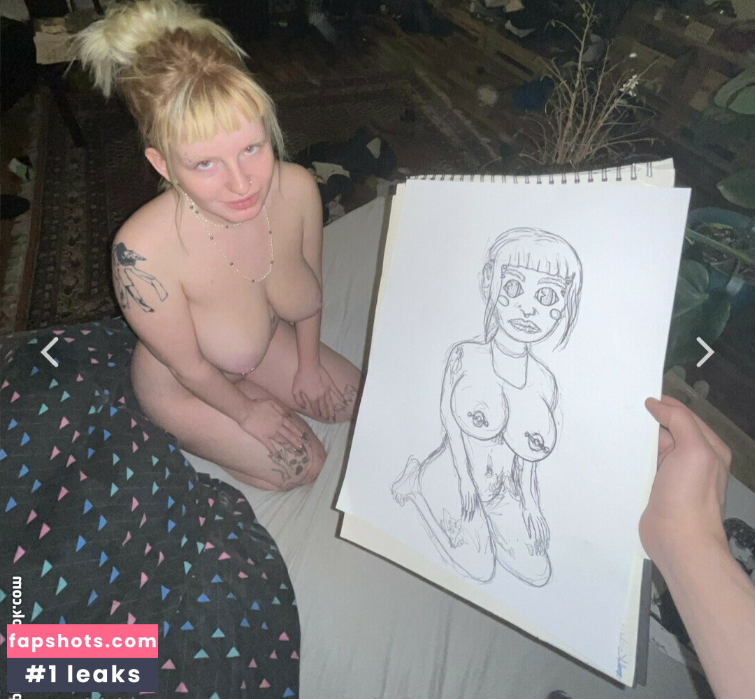 Saucychilisauce gallery photo #38