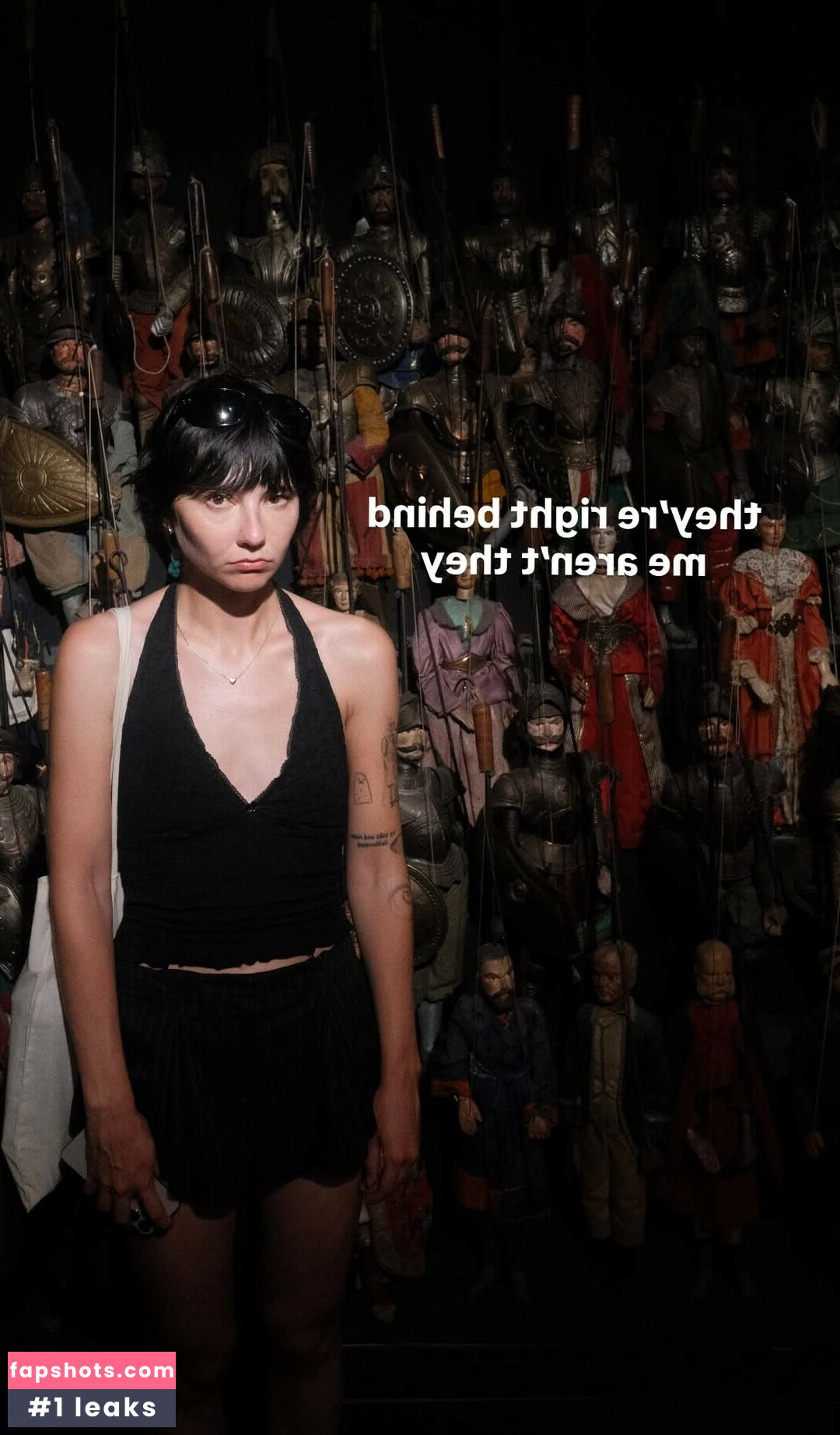 Savannah Brown gallery photo #2