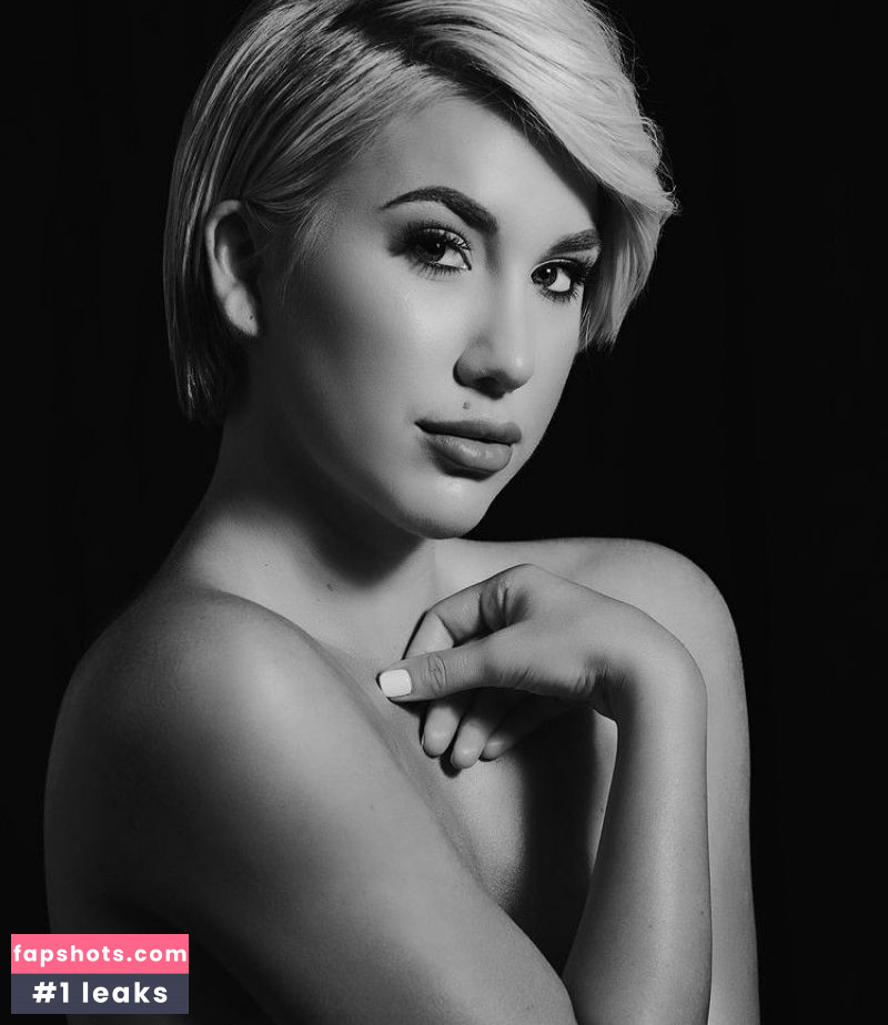 Savannah Chrisley gallery photo #9