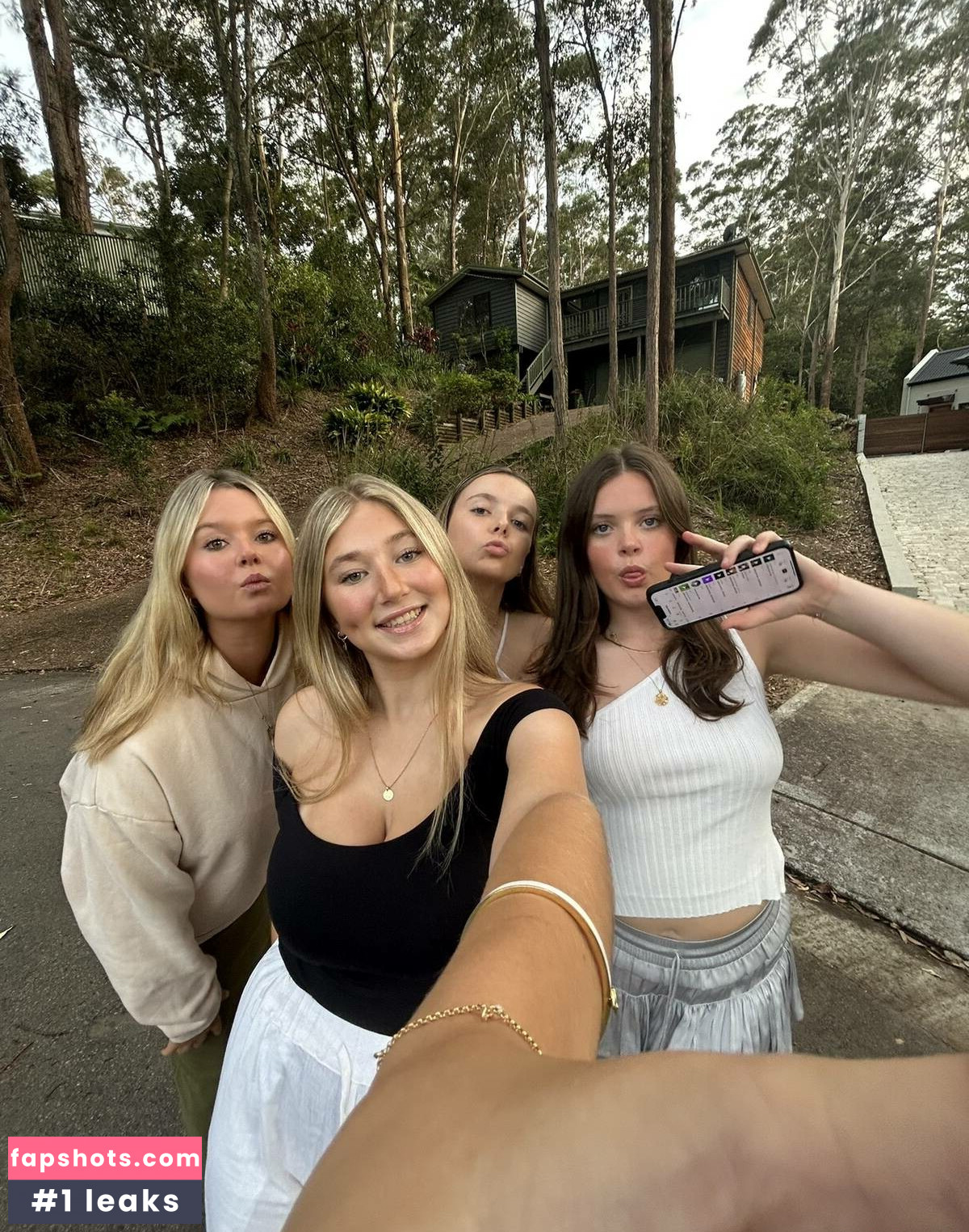 Savannah gallery photo #3