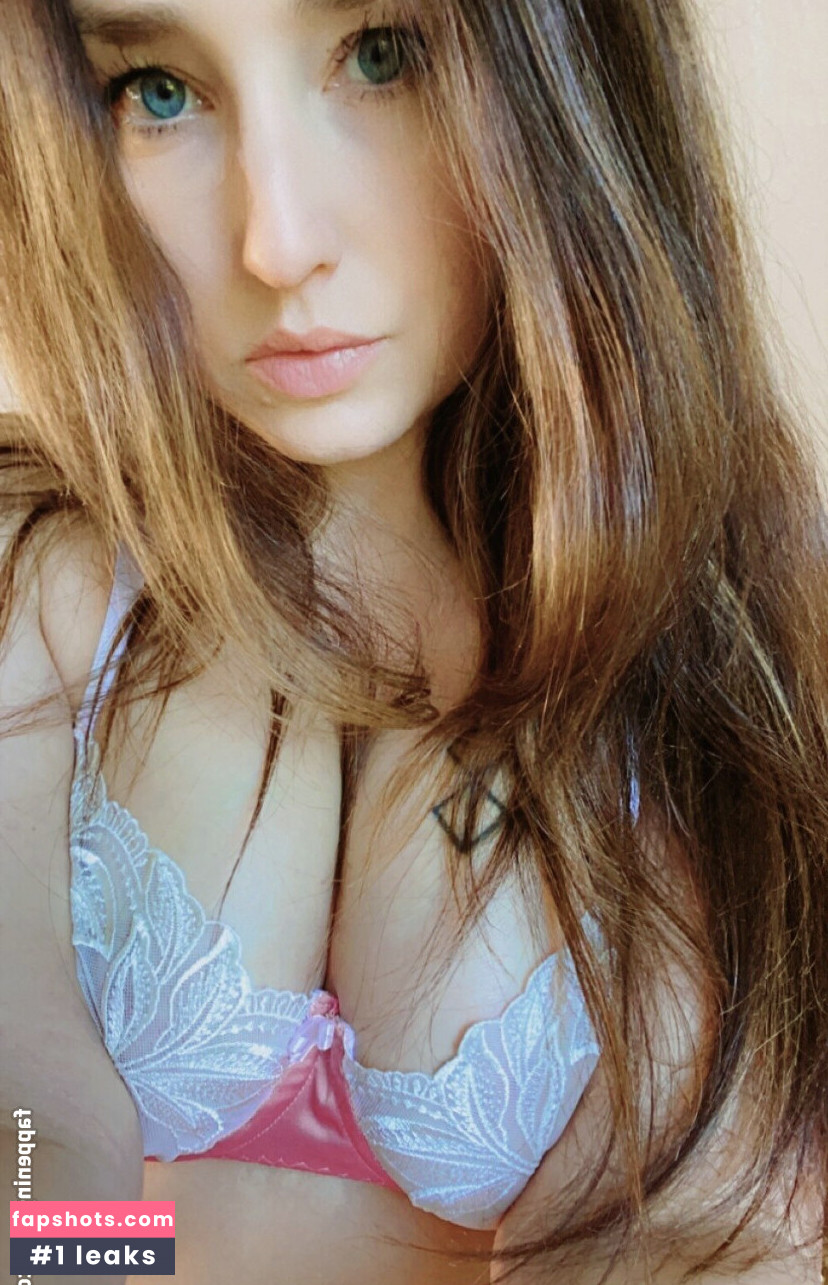 Savannah Roses gallery photo #62