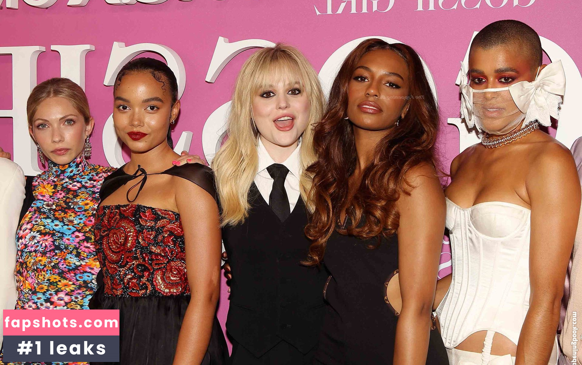 Savannah Smith gallery photo #14