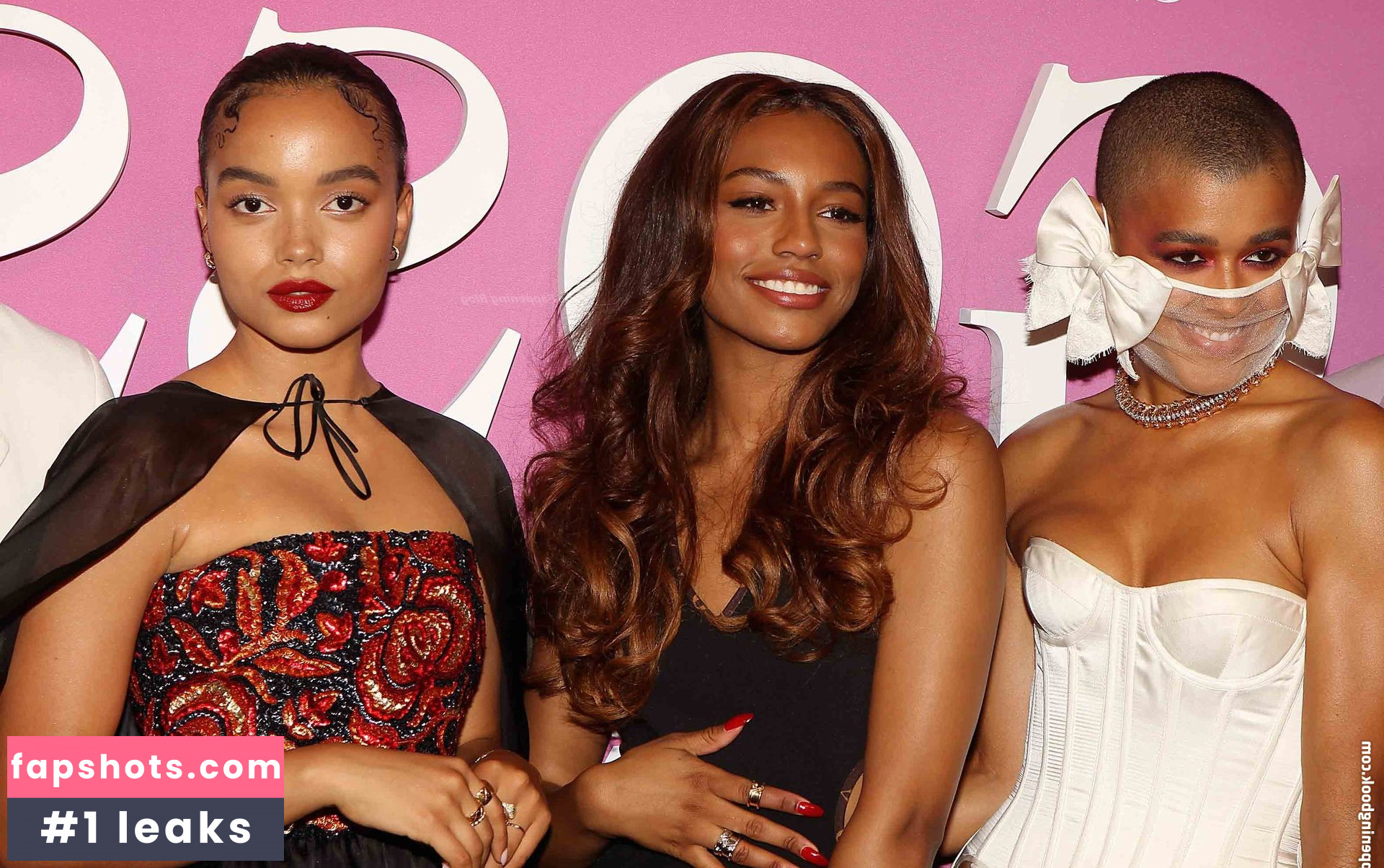 Savannah Smith gallery photo #16