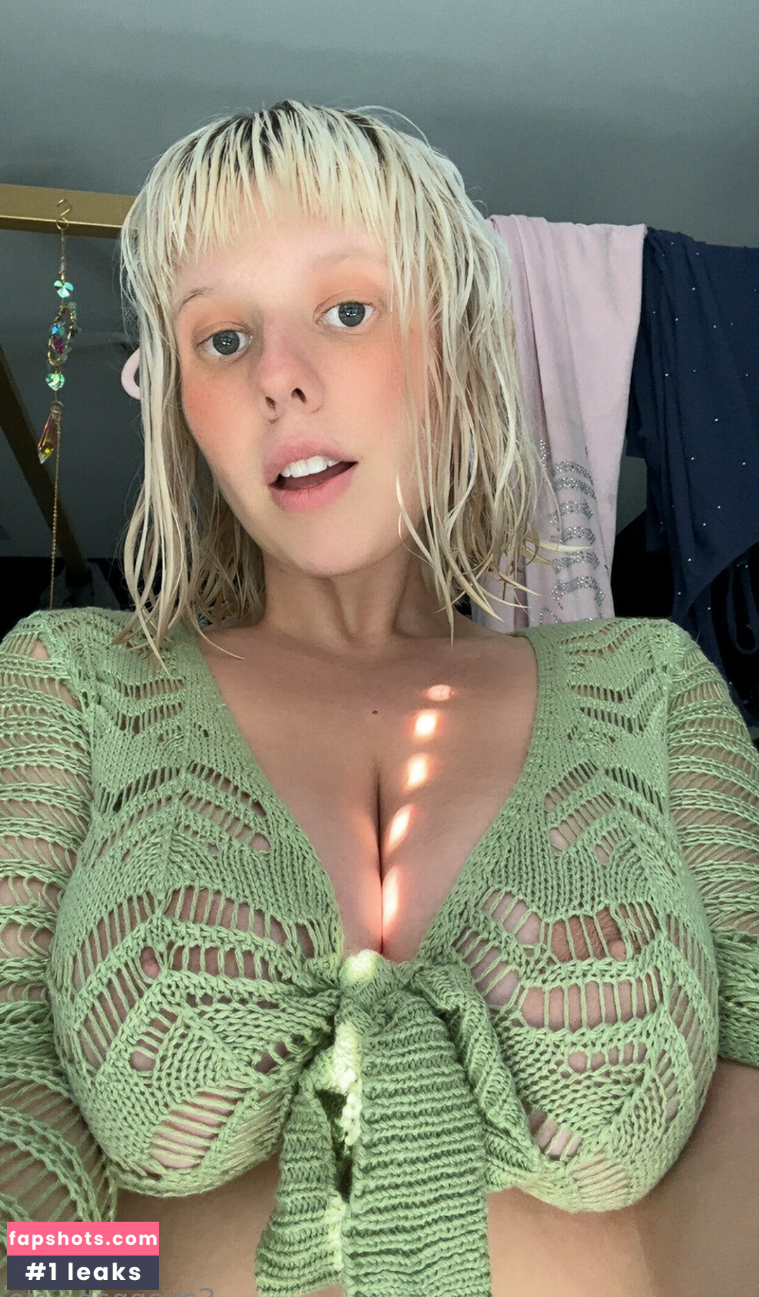 Savannah Solo gallery photo #2