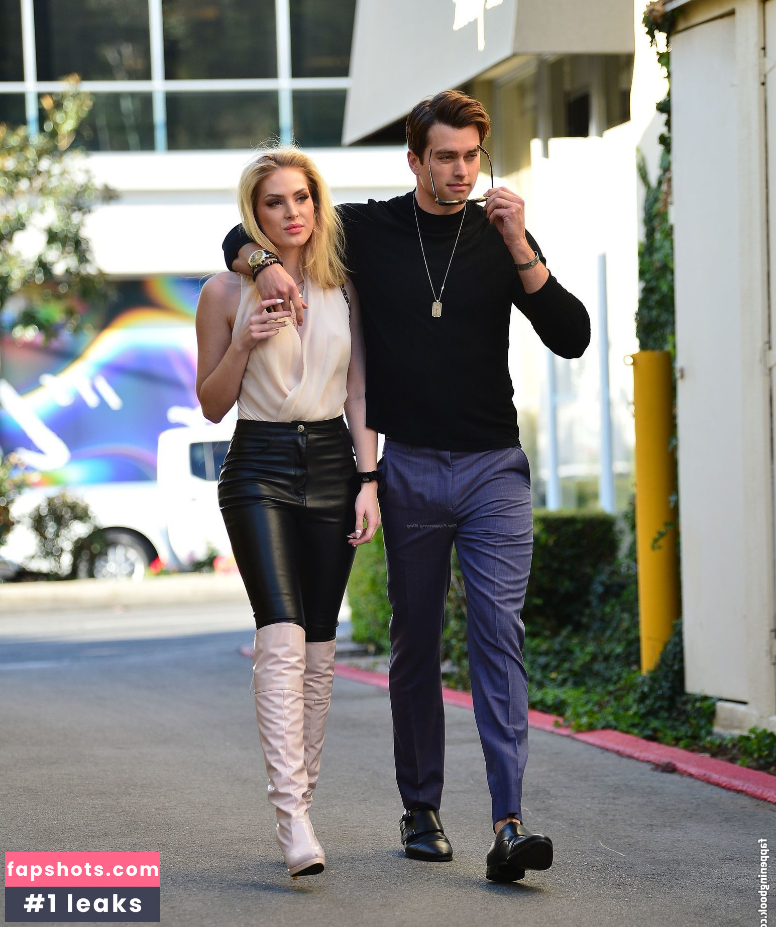 Saxon Sharbino gallery photo #76