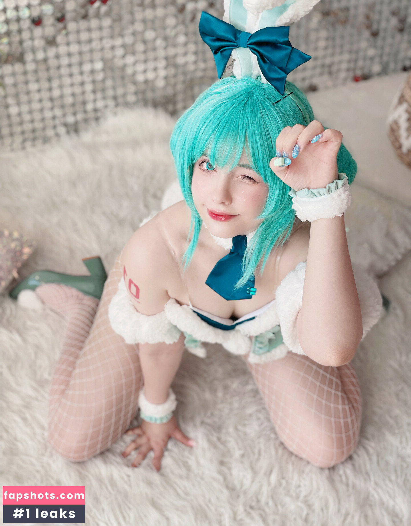 Saya Scarlet gallery photo #105