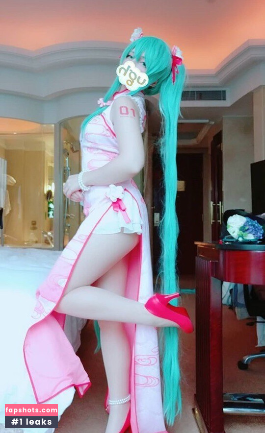 Saya Scarlet gallery photo #116