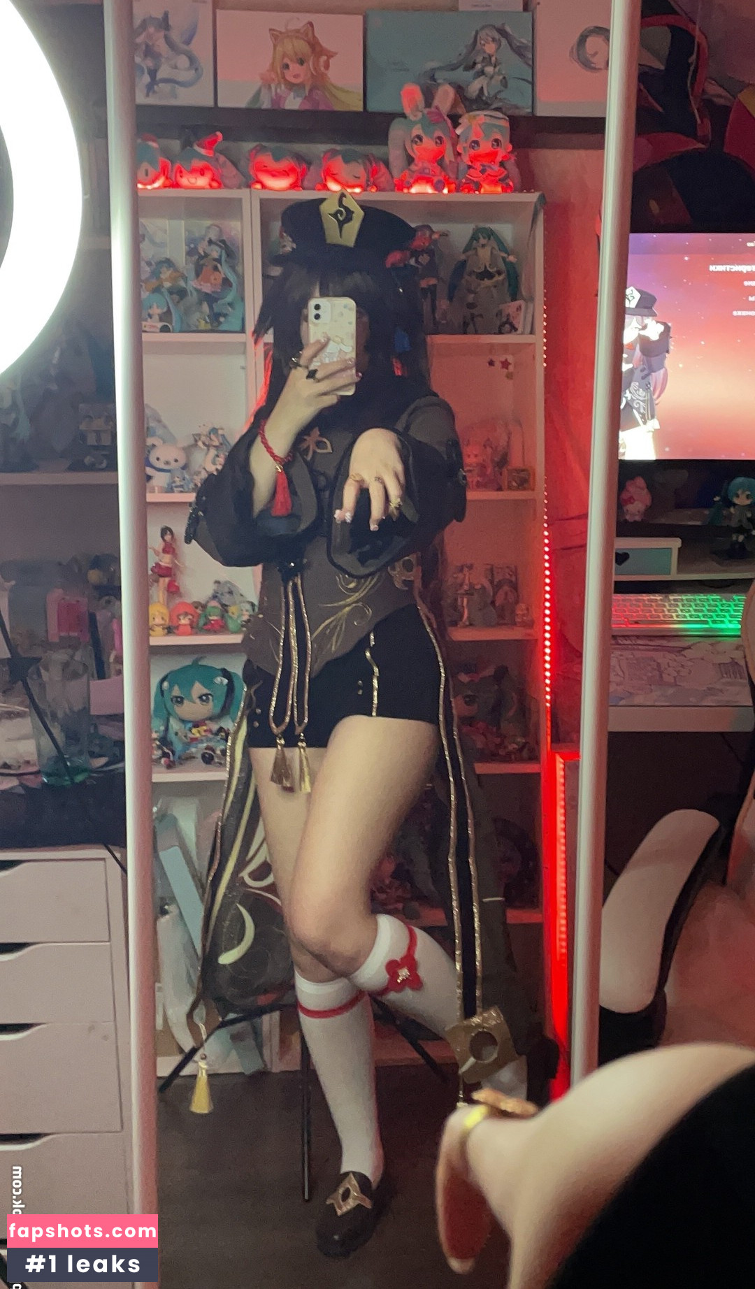 Saya Scarlet gallery photo #127