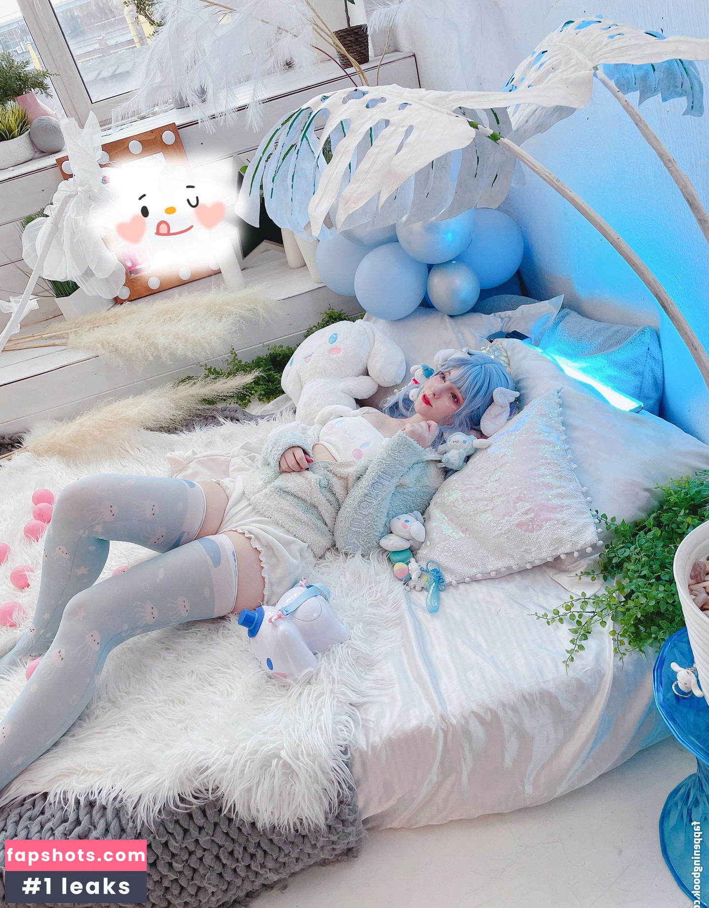 Saya Scarlet gallery photo #133