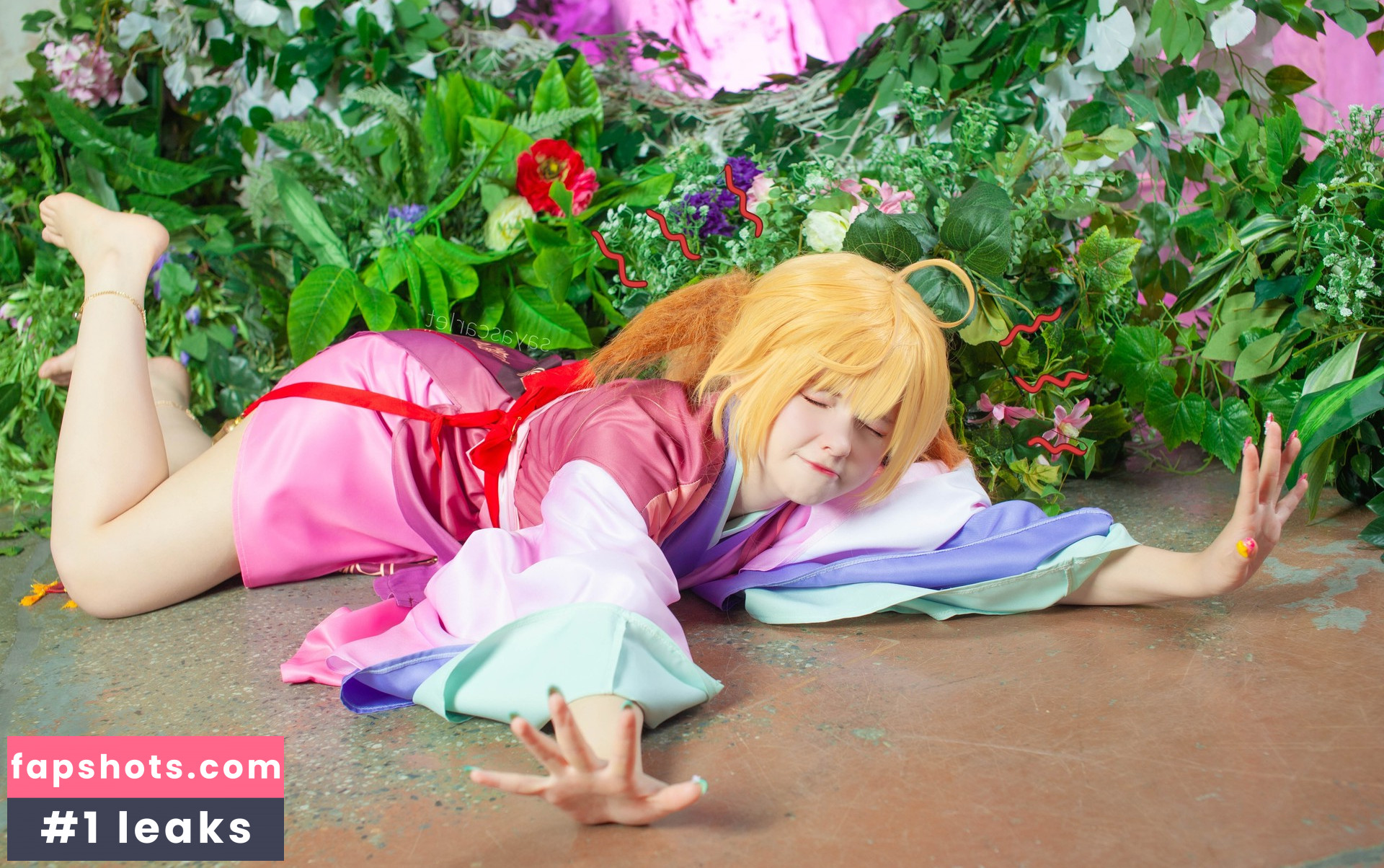 Saya Scarlet gallery photo #136