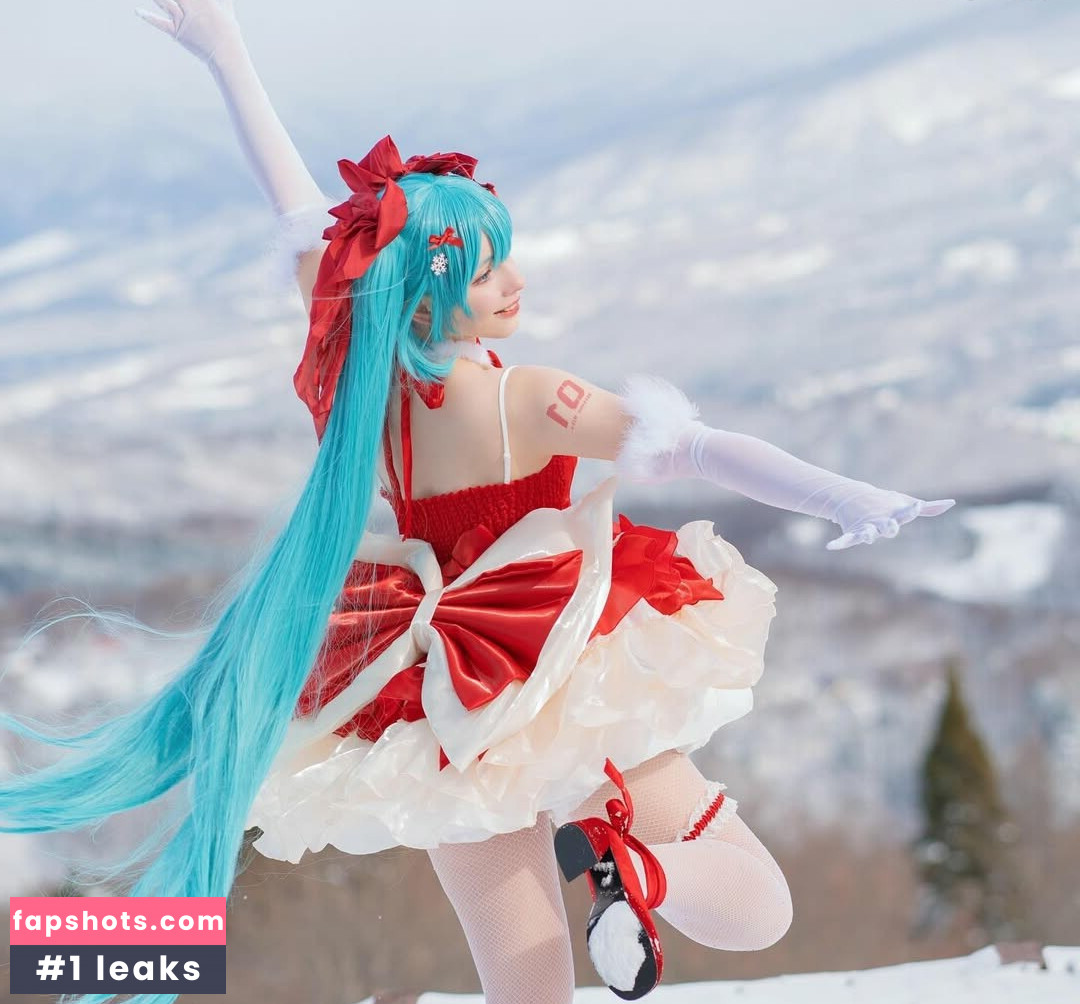 Saya Scarlet gallery photo #50