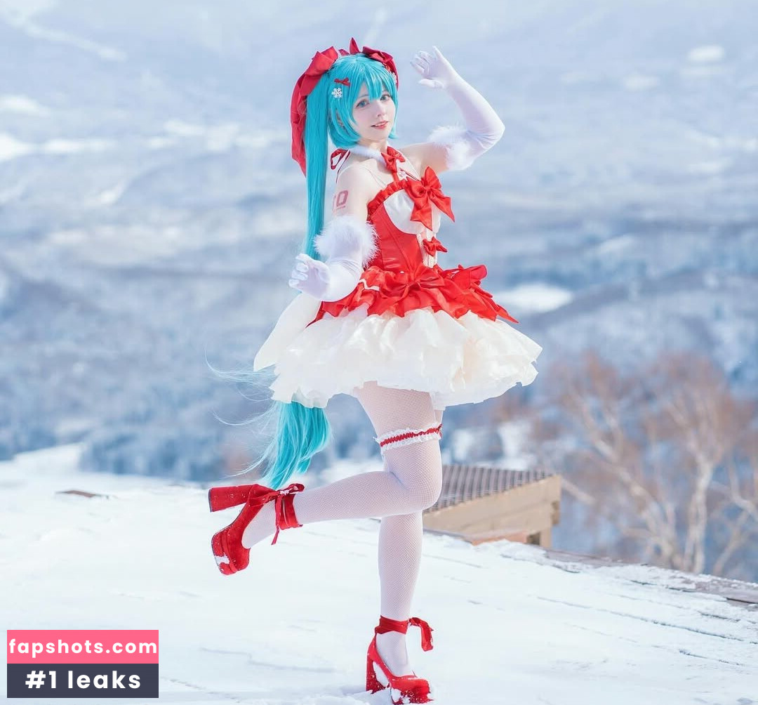 Saya Scarlet gallery photo #53