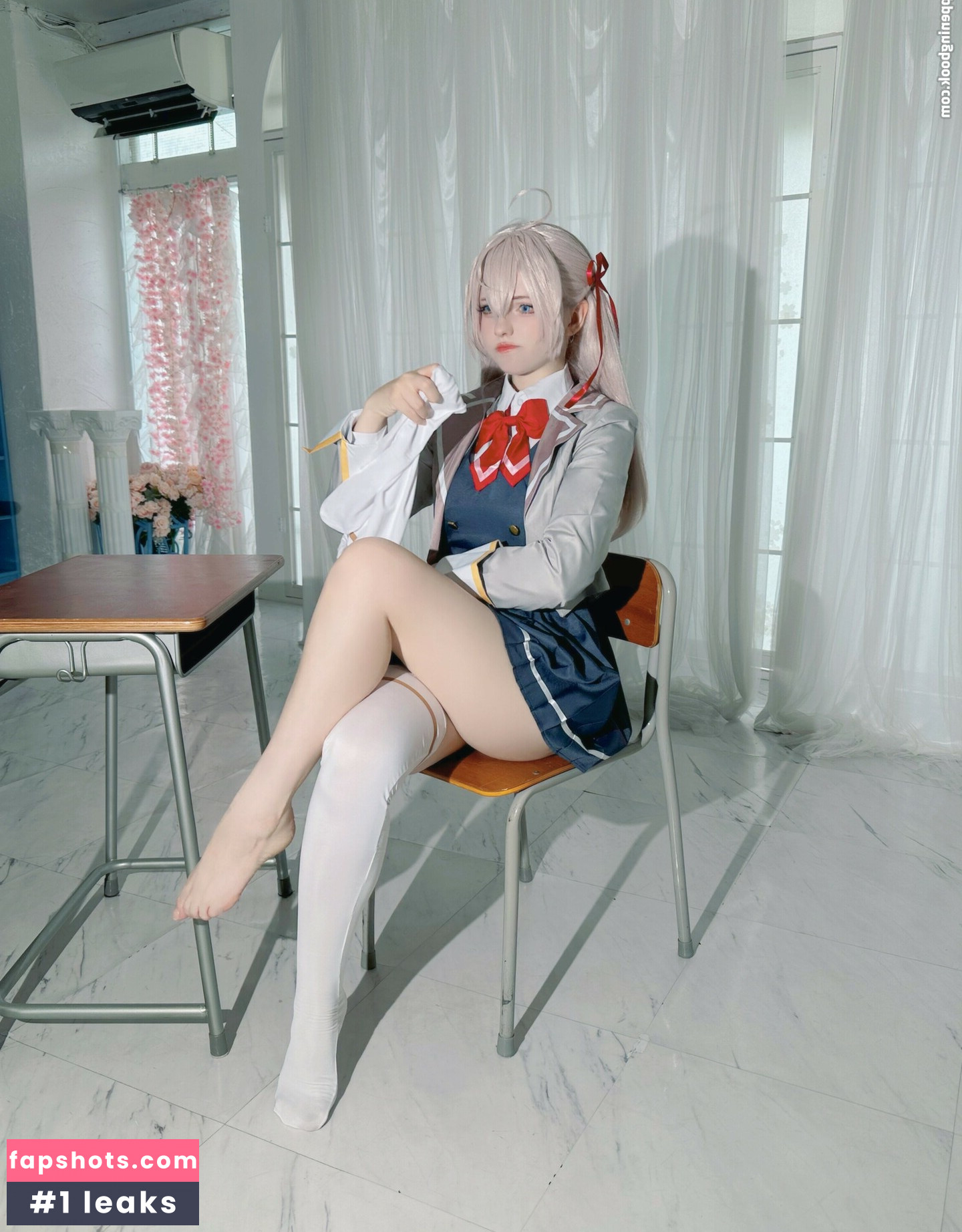 Saya Scarlet gallery photo #78