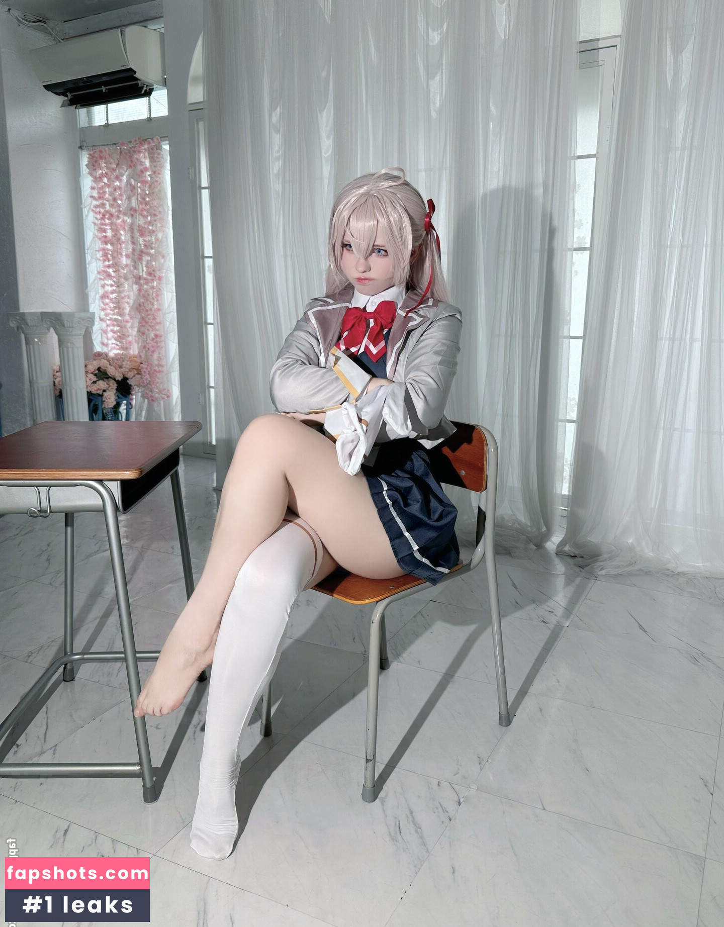 Saya Scarlet gallery photo #79