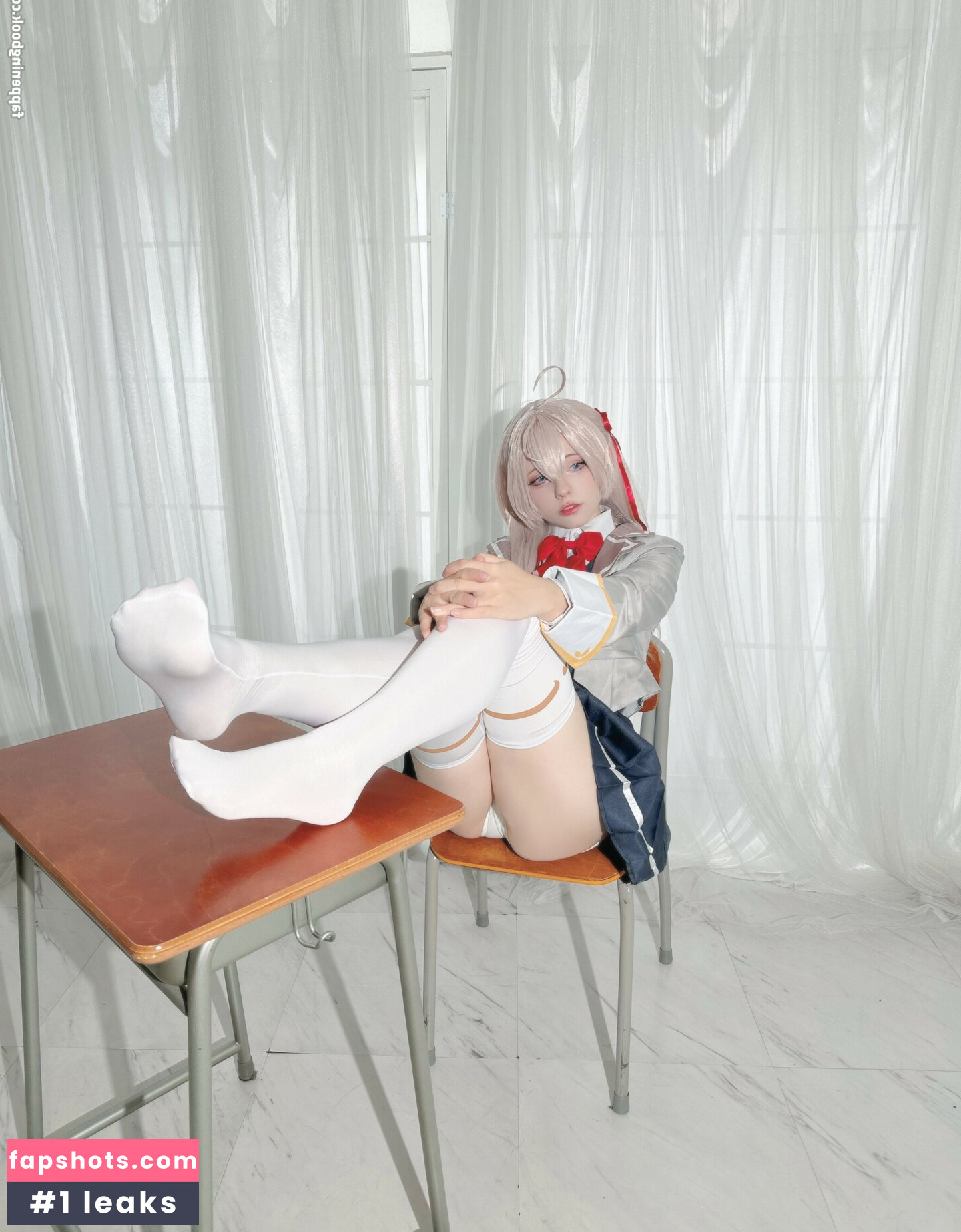 Saya Scarlet gallery photo #81