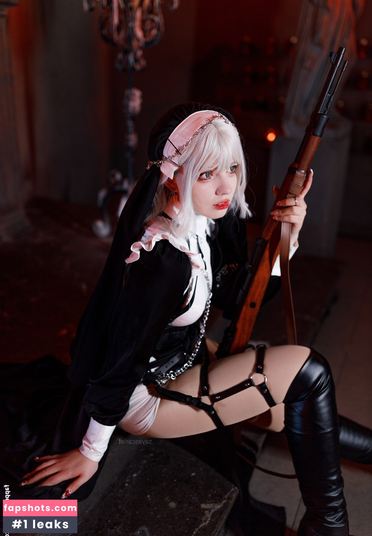 Saya Scarlet gallery photo #94