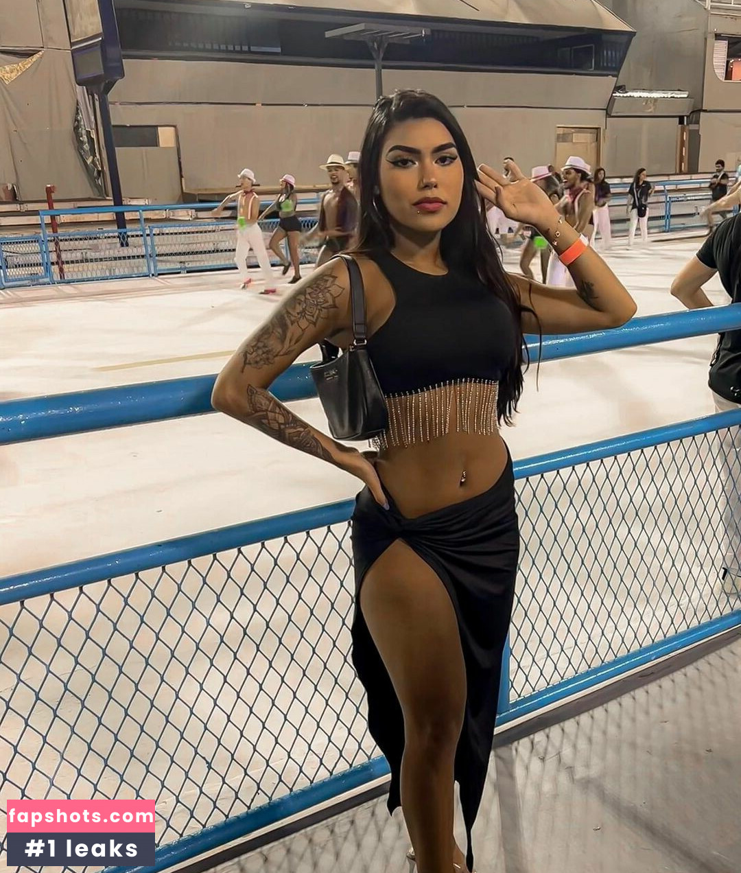 Sayuri gallery photo #9