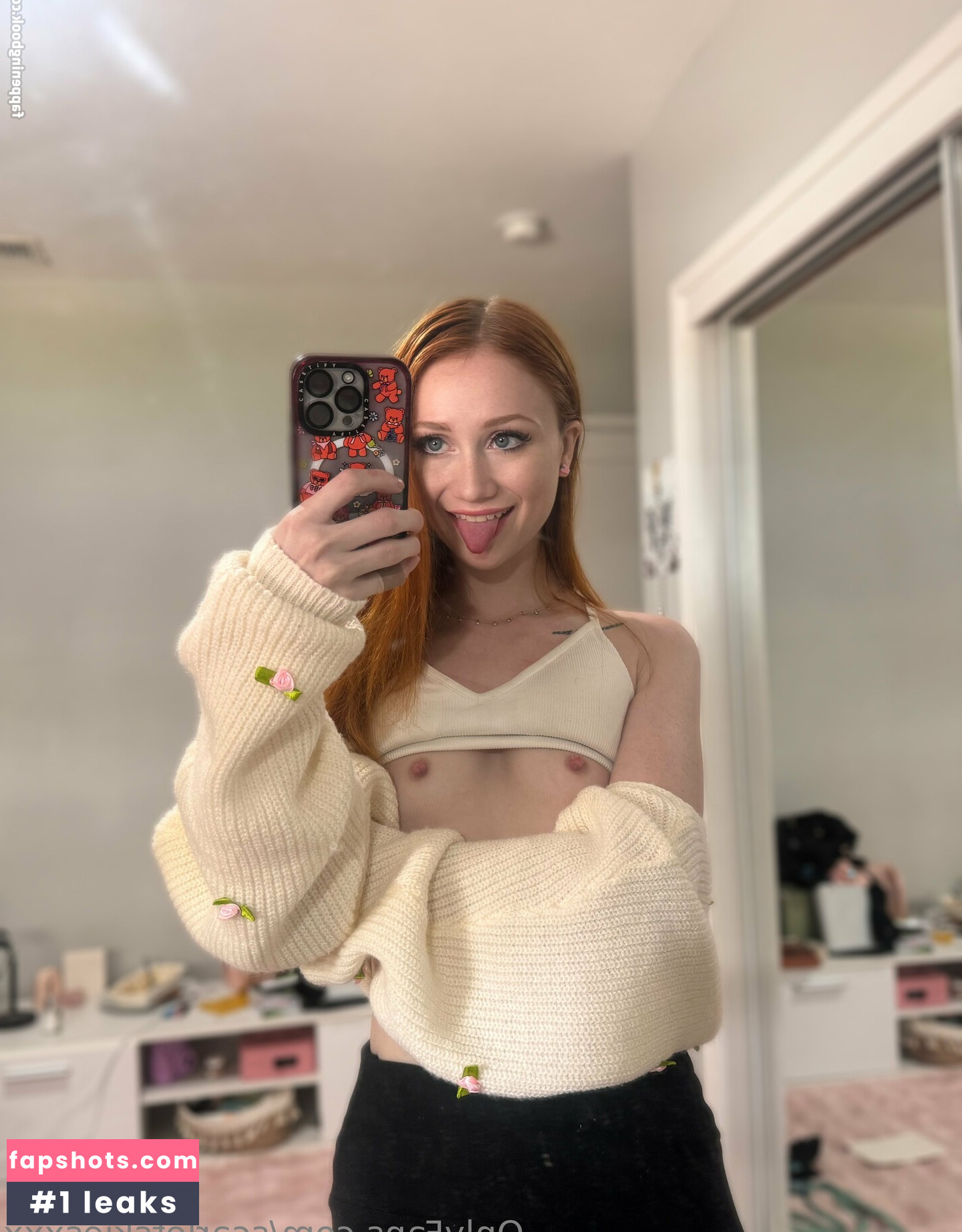 scarletskiesxxx nude babe gallery