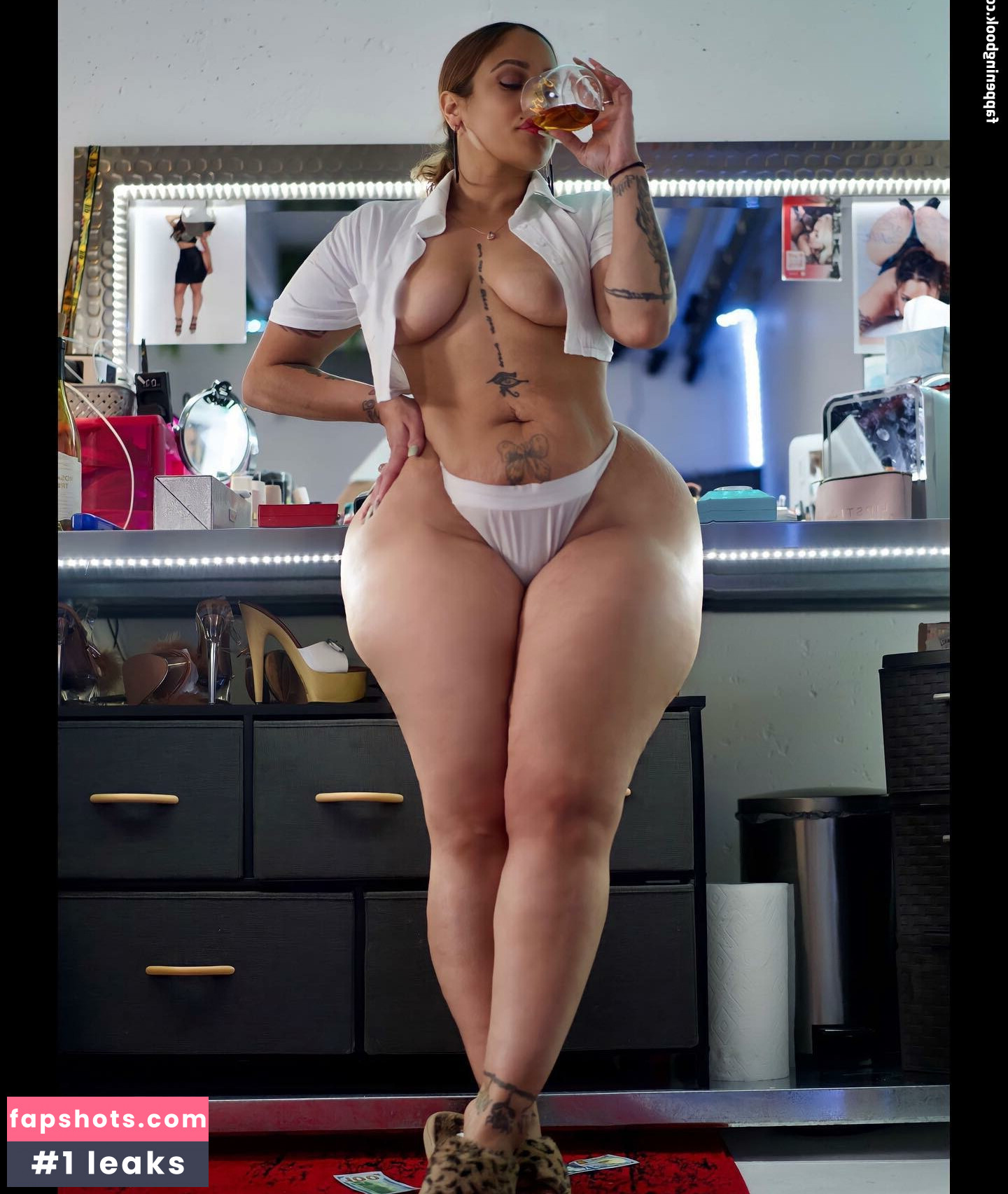 Scarlett Cakez gallery photo #52