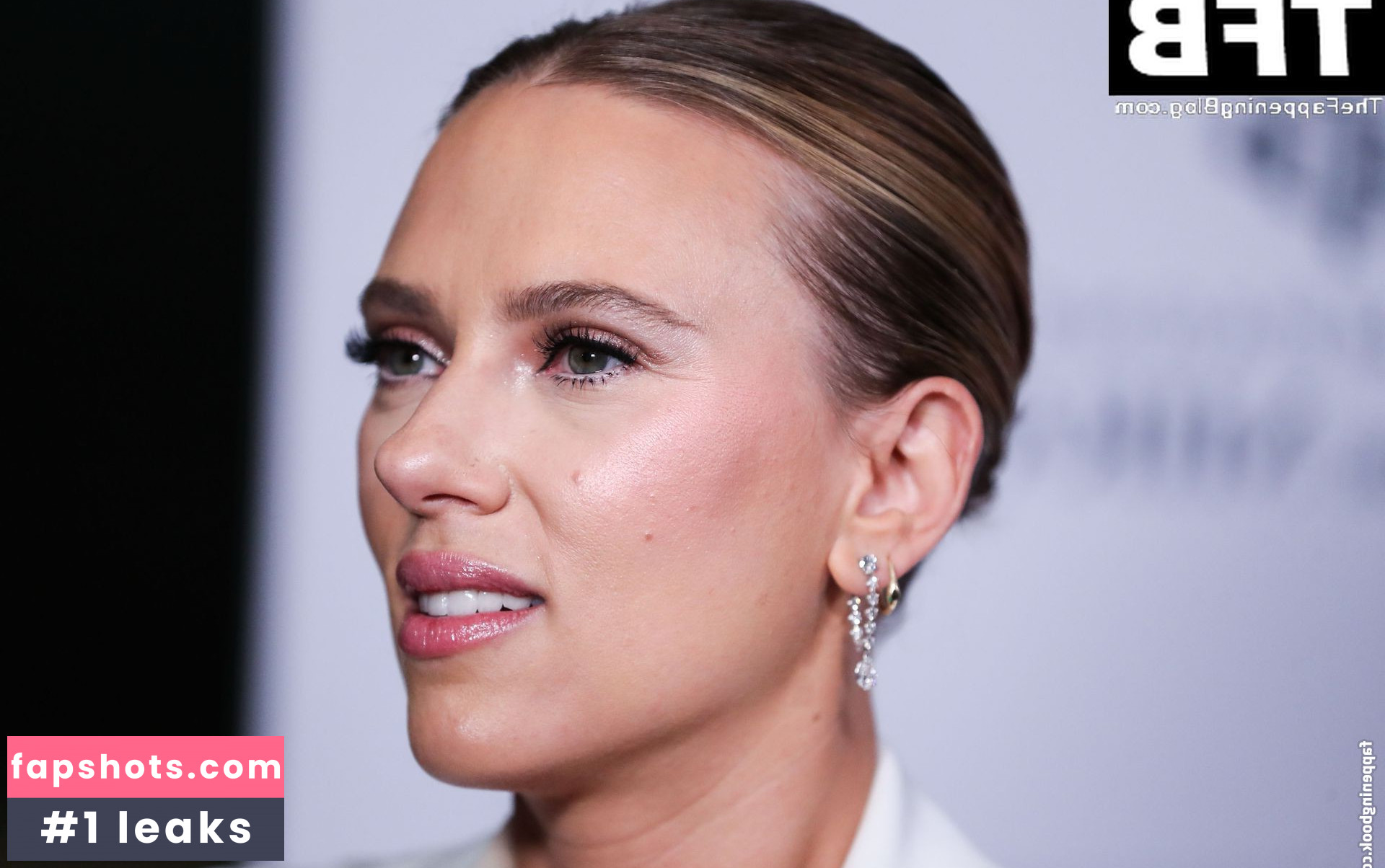 Scarlett Johansson gallery photo #1053