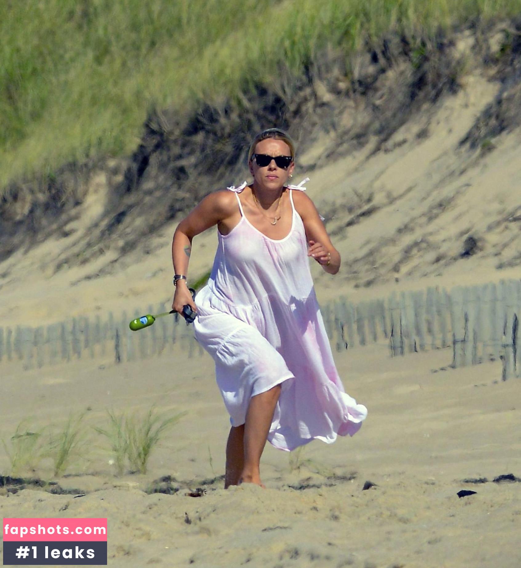 Scarlett Johansson gallery photo #1057