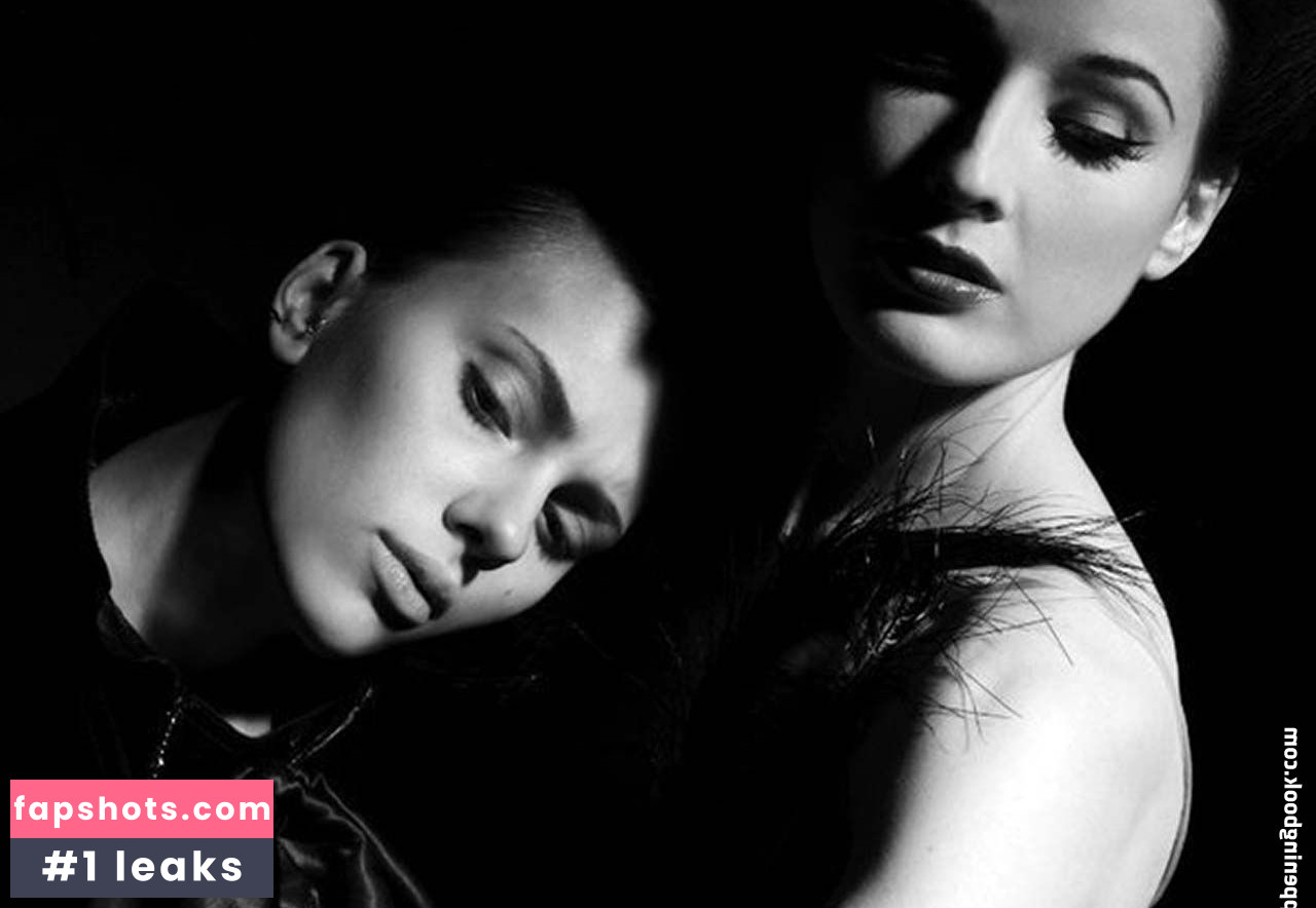 Scarlett Johansson gallery photo #1099