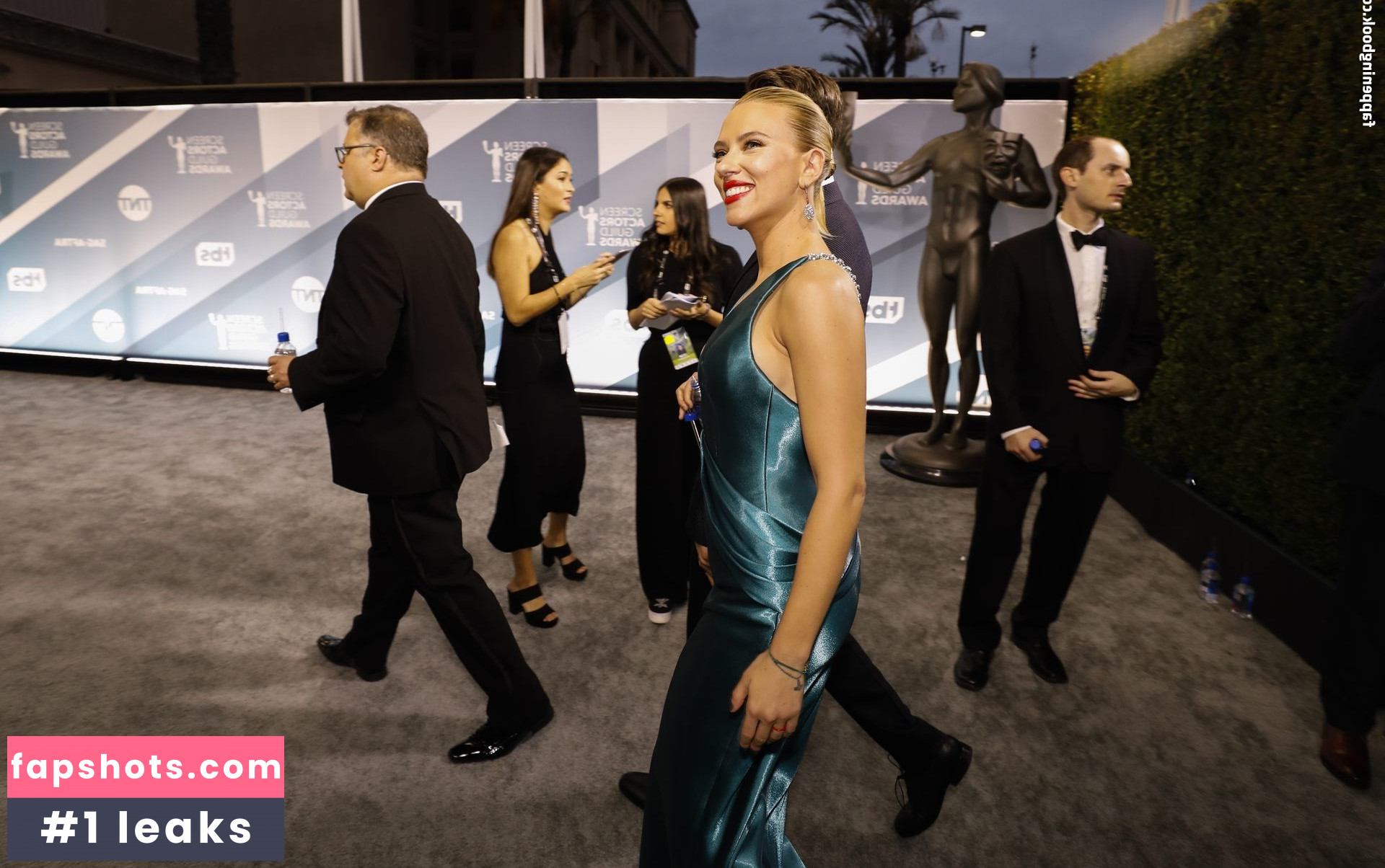 Scarlett Johansson gallery photo #1142