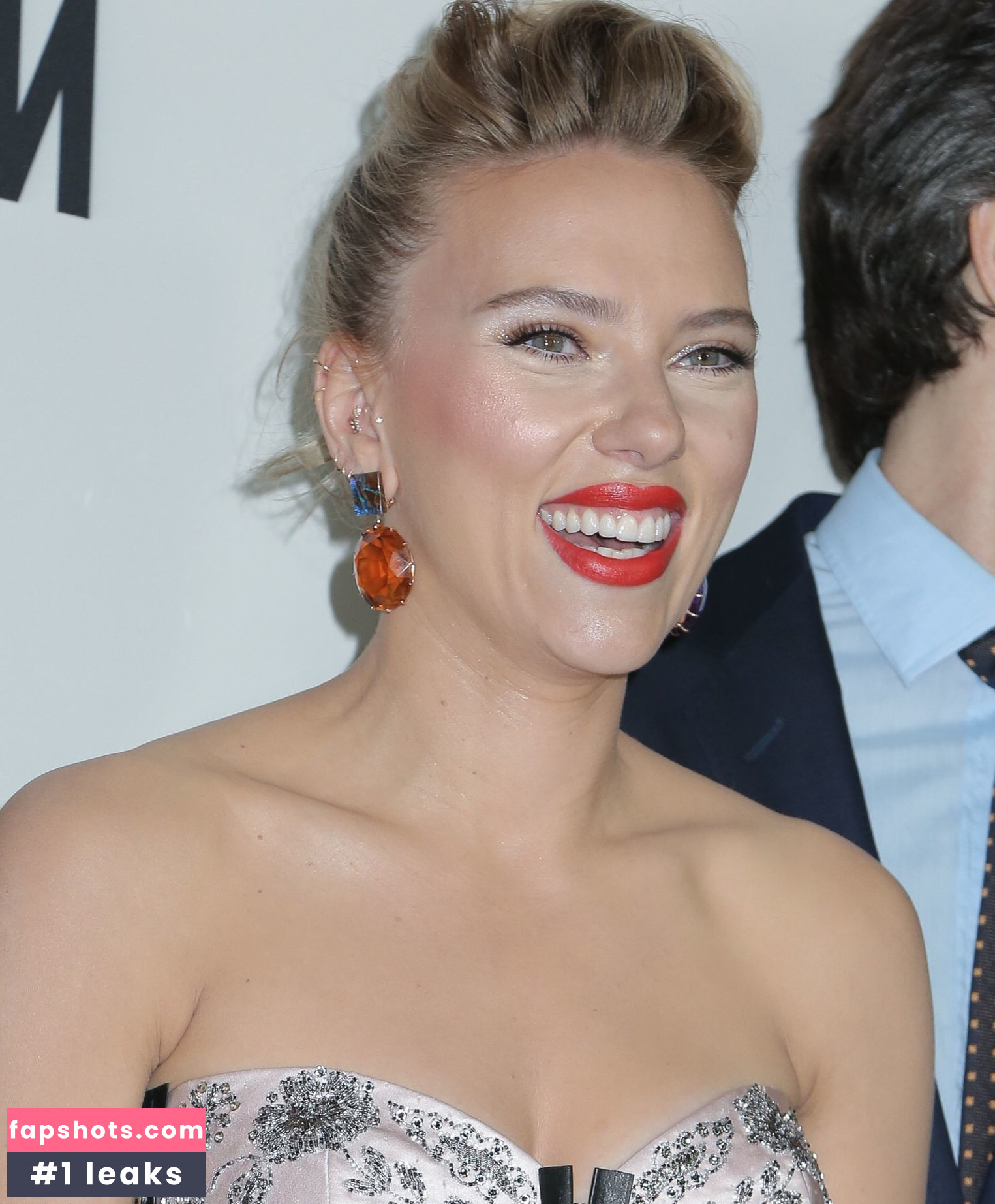 Scarlett Johansson gallery photo #1192