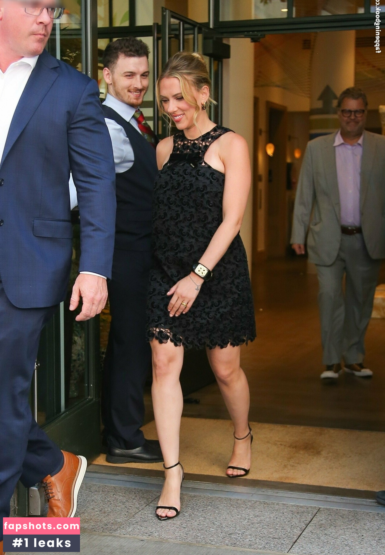 Scarlett Johansson gallery photo #334