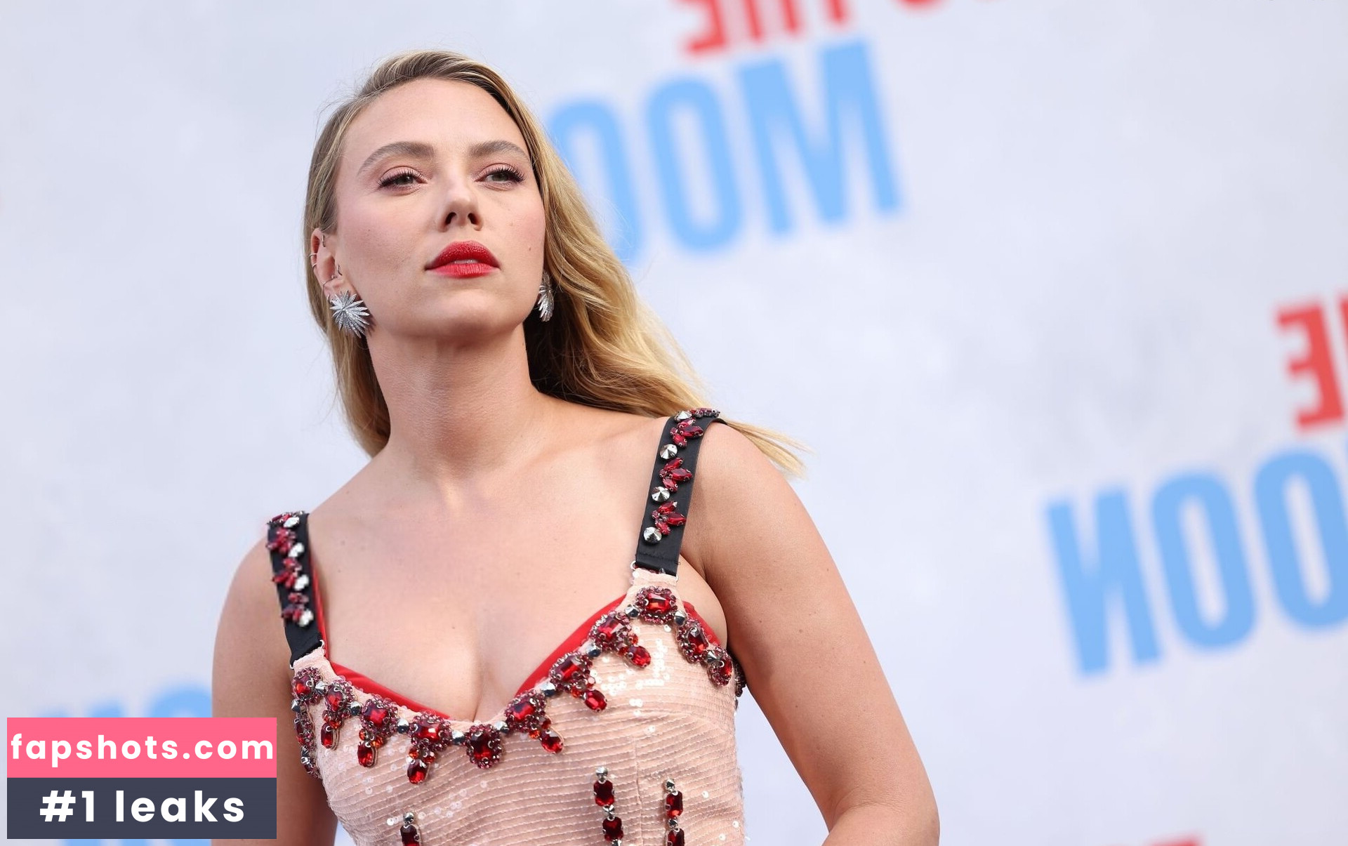 Scarlett Johansson gallery photo #355