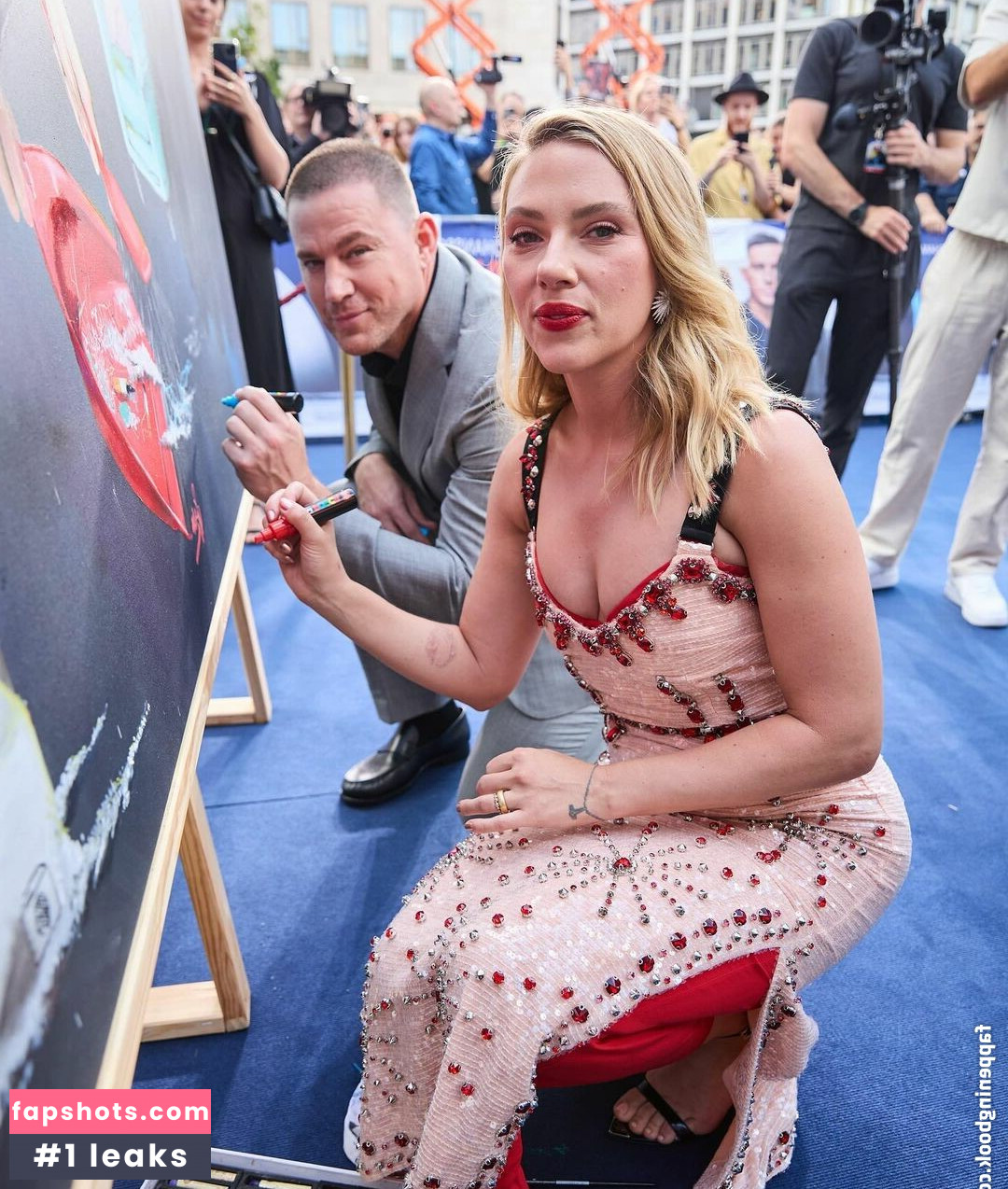 Scarlett Johansson gallery photo #358