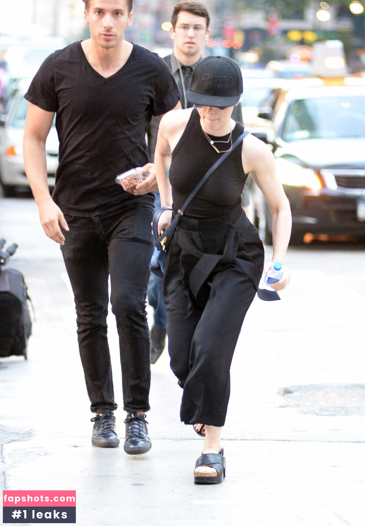 Scarlett Johansson gallery photo #409