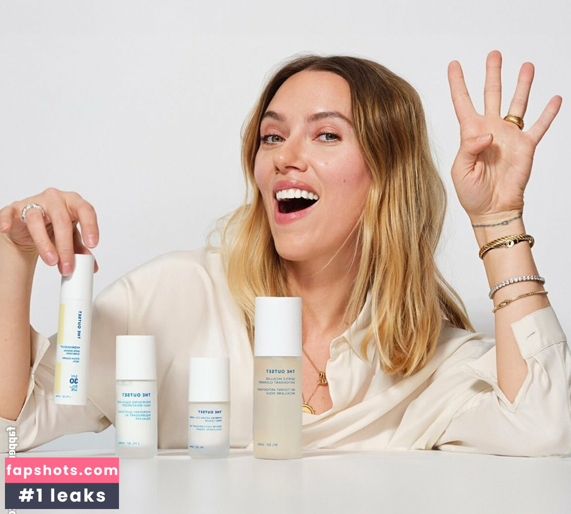 Scarlett Johansson gallery photo #419